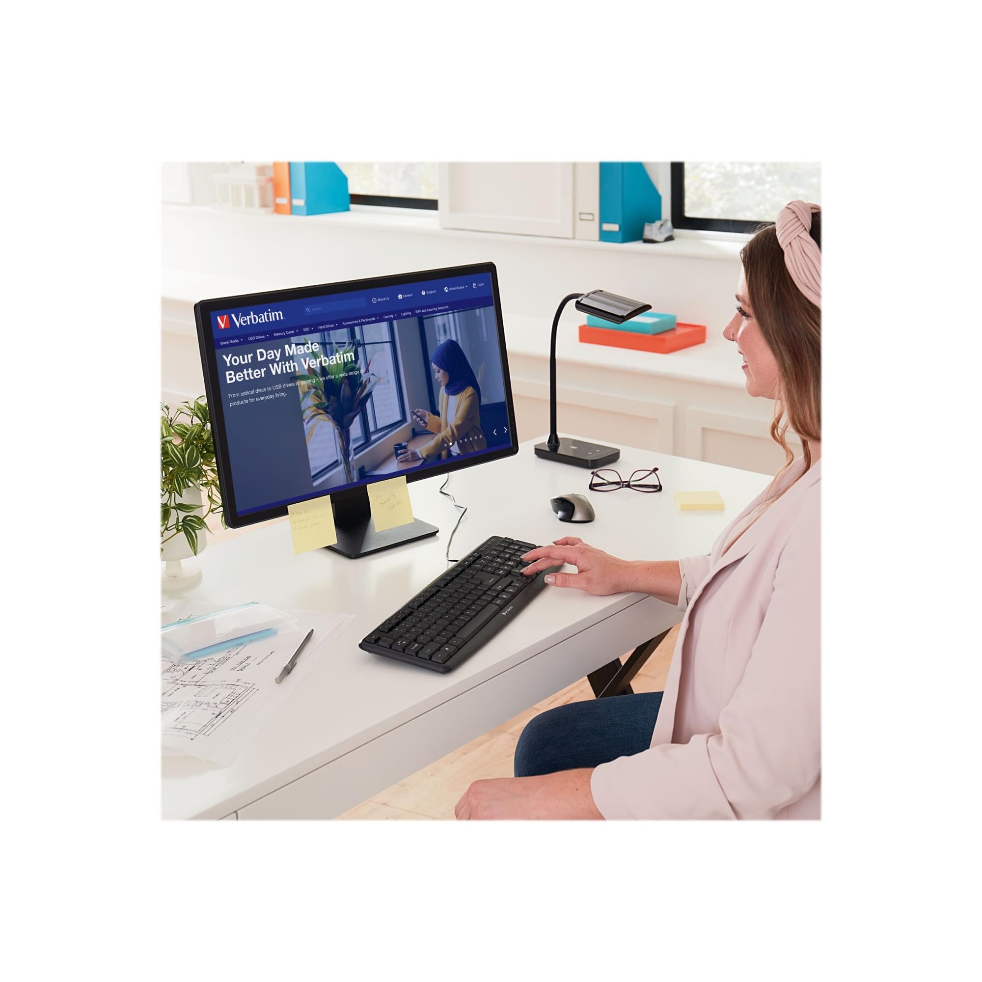 Verbatim Slimline Wired Keyboard Usb Plug And Play Numeric Keypad Adjustable Tilt Legs Corded Full Size Computer Keyboard Compat