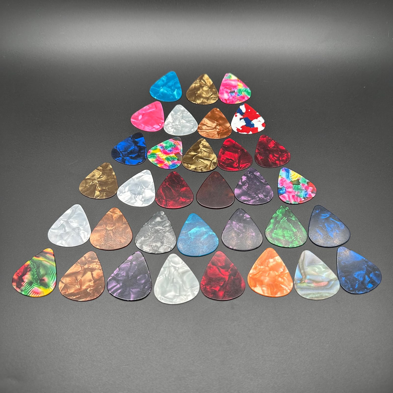 Harpfeas 60 Pcs Guitar Picks, 3 Different Thickness Abstract Art Colorful Celluloid Guitar Pick Plectrums For Bass, Electric, Ac