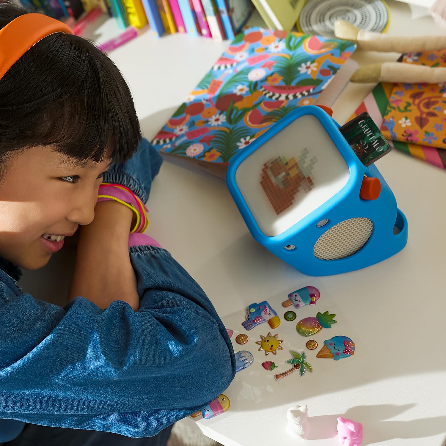 Yoto Player (3Rd Gen.) + Make Your Own Card - Kids Bluetooth Audio Speaker, All-In-1 Screen-Free Device For Stories Music Podcas