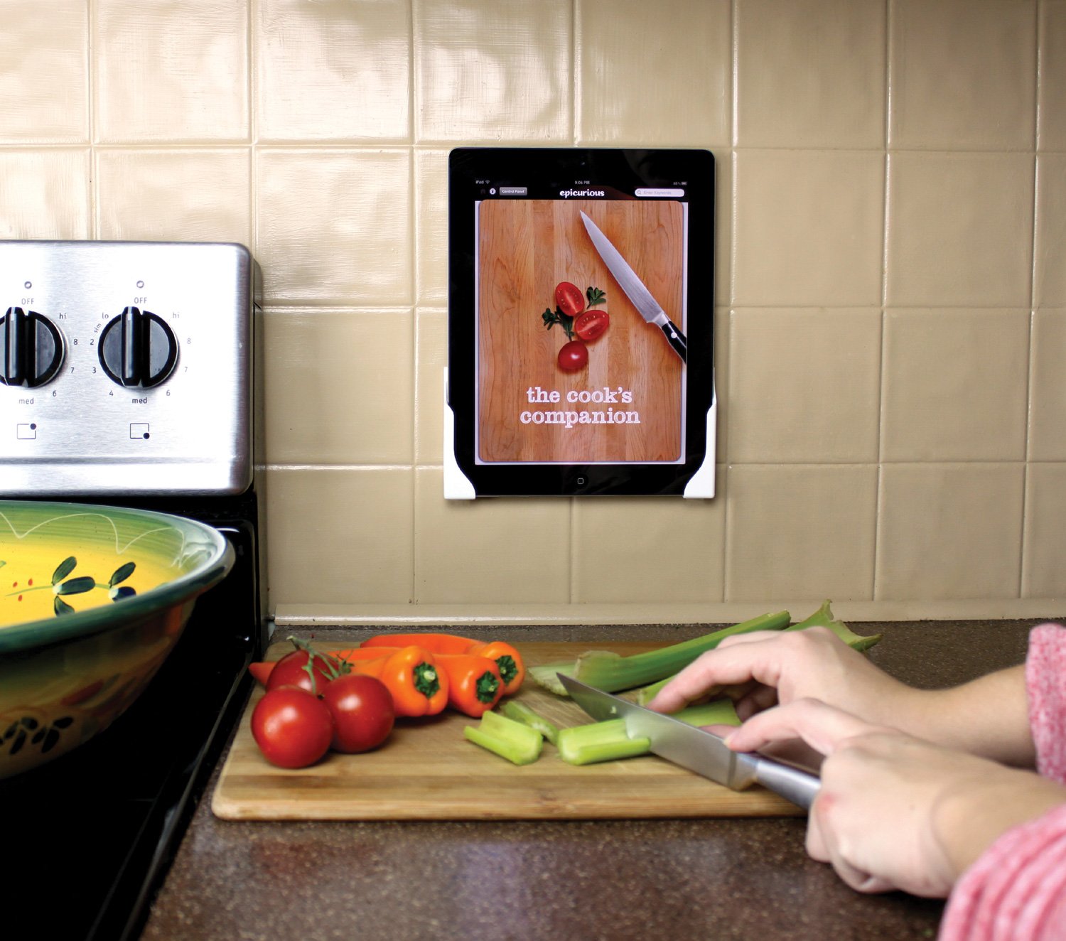 Dockem Koala Tablet Wall Mount   Screw In Version: Universal Dock For Ipads, Ipad Air/Mini/Pro, Samsung Galaxy Tab/Notes, Android Tablets And More [White Brackets]