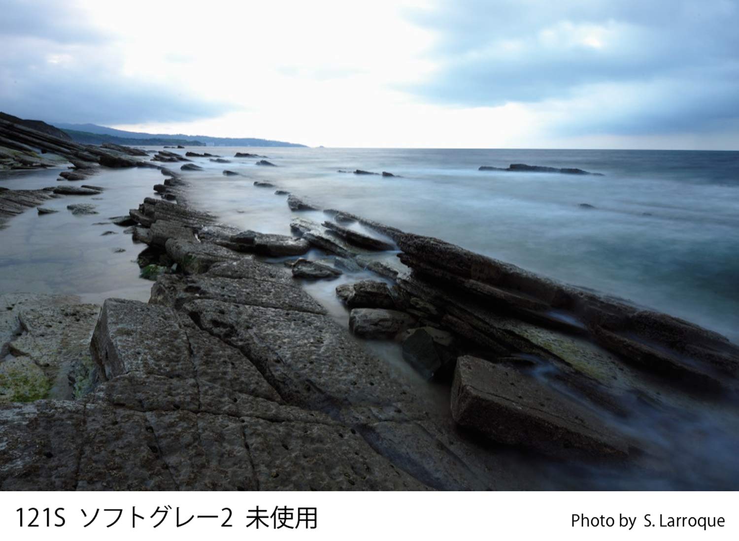 Cokin Square Graduated Neutral Density Grey G2   Nd8 3 Stops Soft (Z121S) For L (Z) Series Holder   100Mm X 150Mm