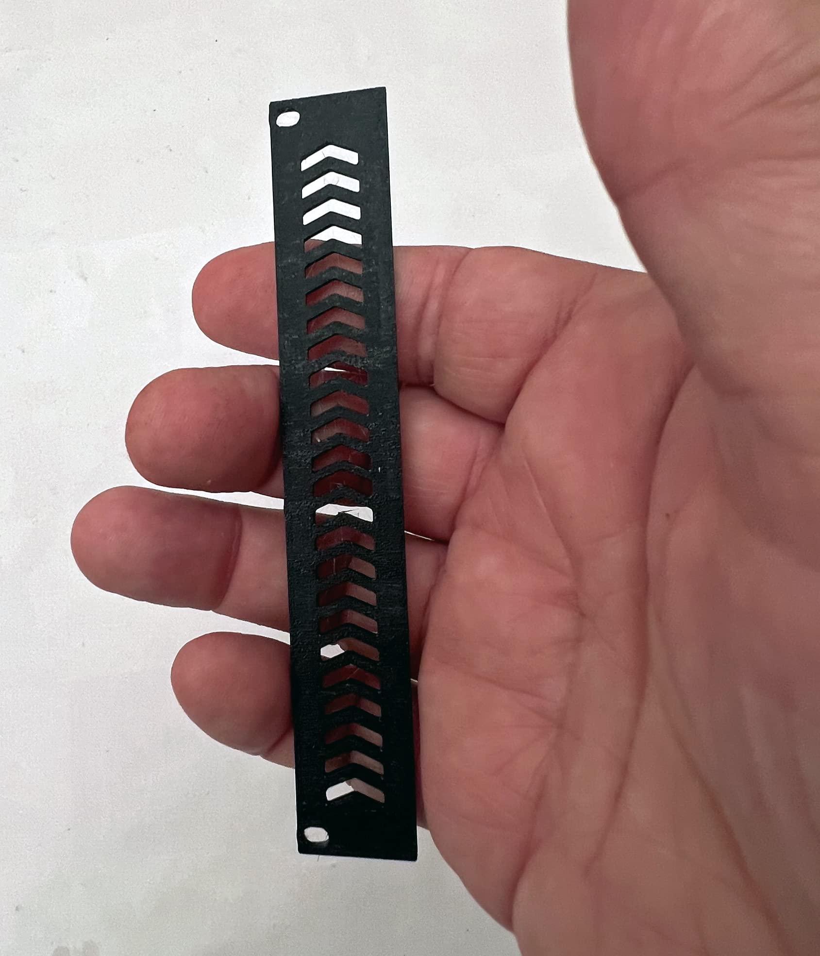 Ssms Eurorack 4Hp Vent Panelarrows   Black,