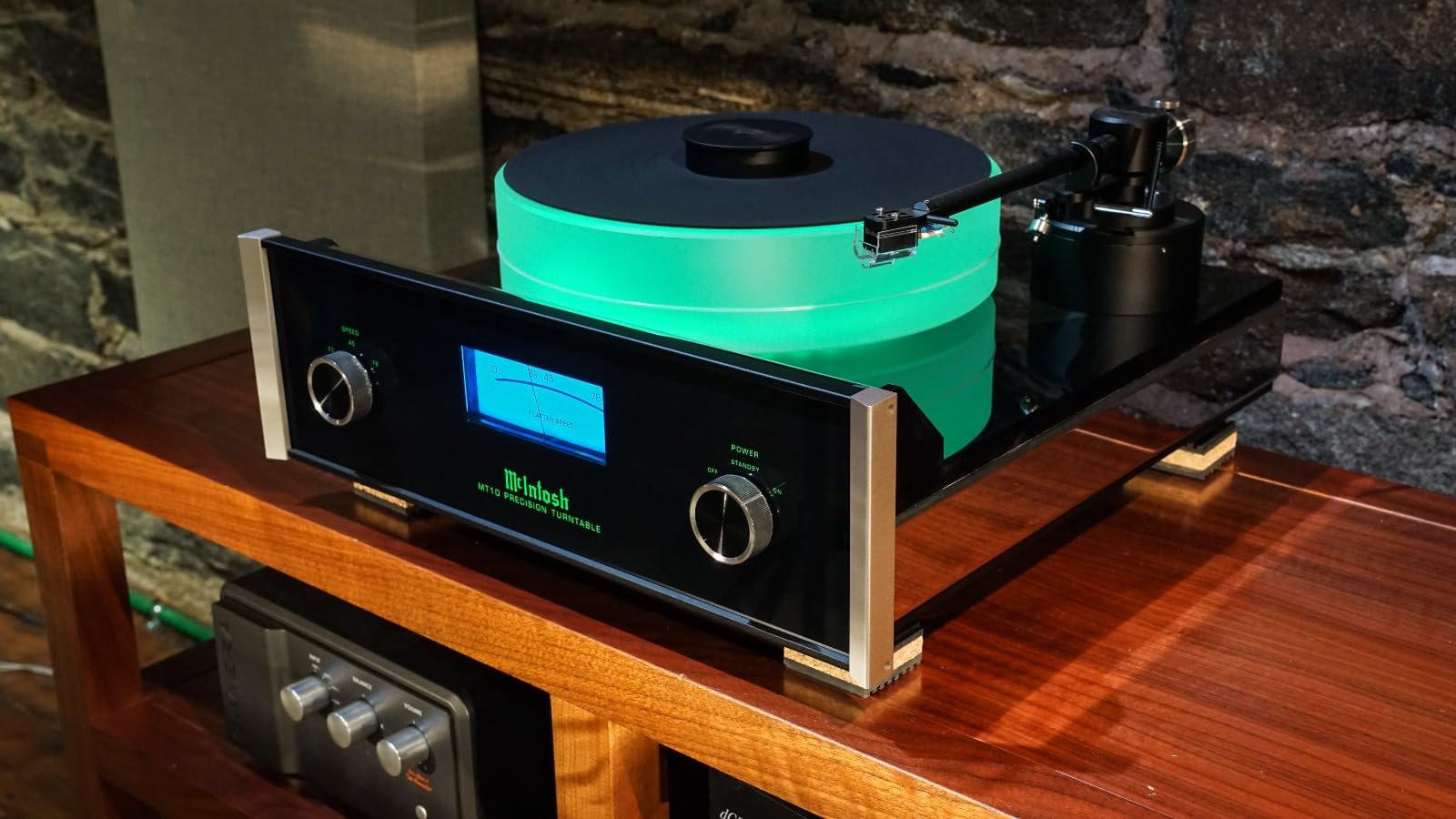 Tuneful Cables Sound Isolation Pads. Cork Pads For Turntables To Reduce Vibration & Skipping (1 Pack Of 4)