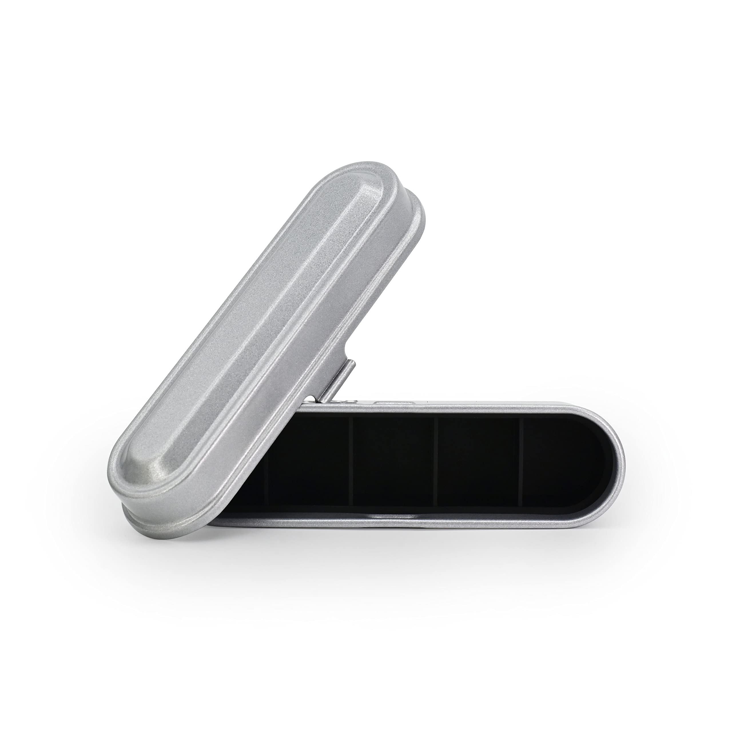 Kodak Film Case   For 5 Rolls Of 35Mm Films   Compact, Retro Steel Case To Sort And Safeguard Film Rolls (Silver) (Film Is Not I