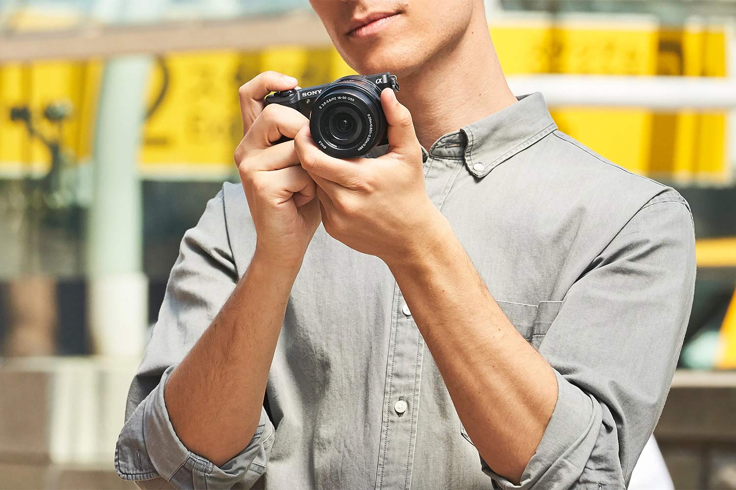 Sony A5100 16-50Mm Interchangeable Lens Camera With 3-Inch Flip Up Lcd (Black)