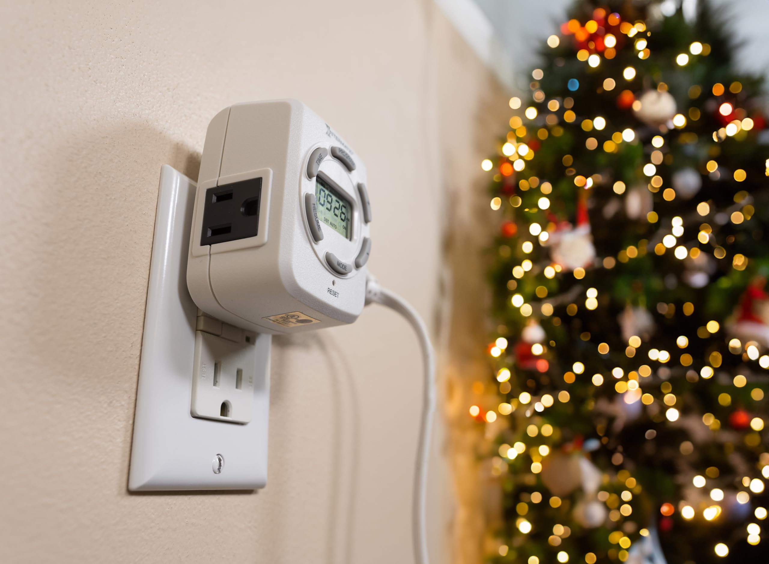 Intermatic Dt122K 15 Amp Digital Indoor Timer   7 Day Programming & Dual Outlets   Astronomic Feature With Automatic Dst Adjustm