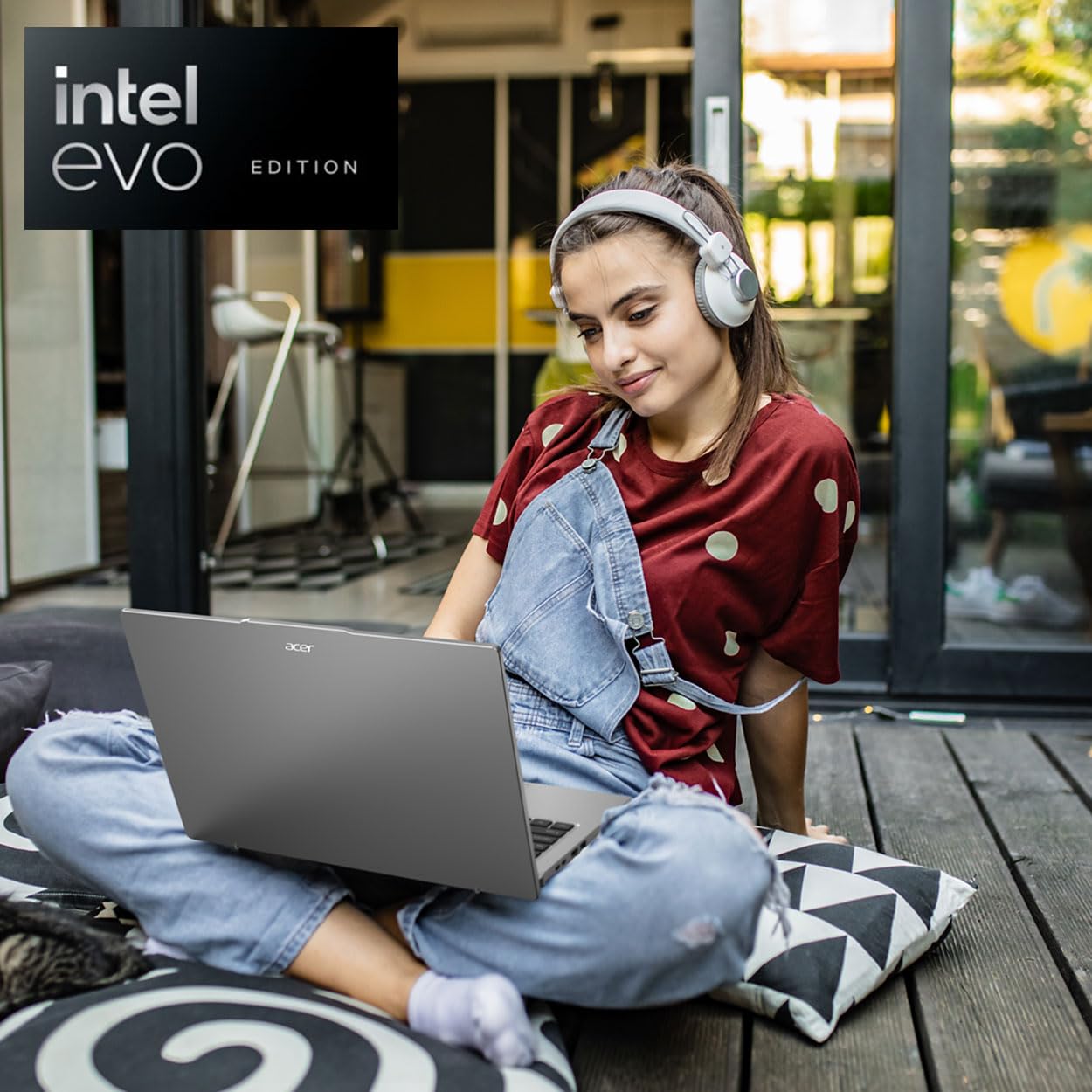 Acer Swift Go 14 Intel Evo Edition Laptop | 14'' Oled Wqxga+ 2880X1800 Display | Unlock Ai Experiences | Intel Core Ultra 5 Proc