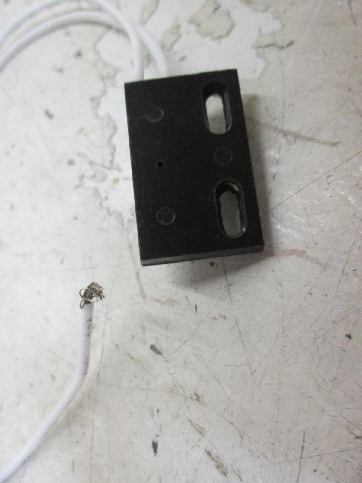 Hamlin   59135 020   Magnetic Sensor