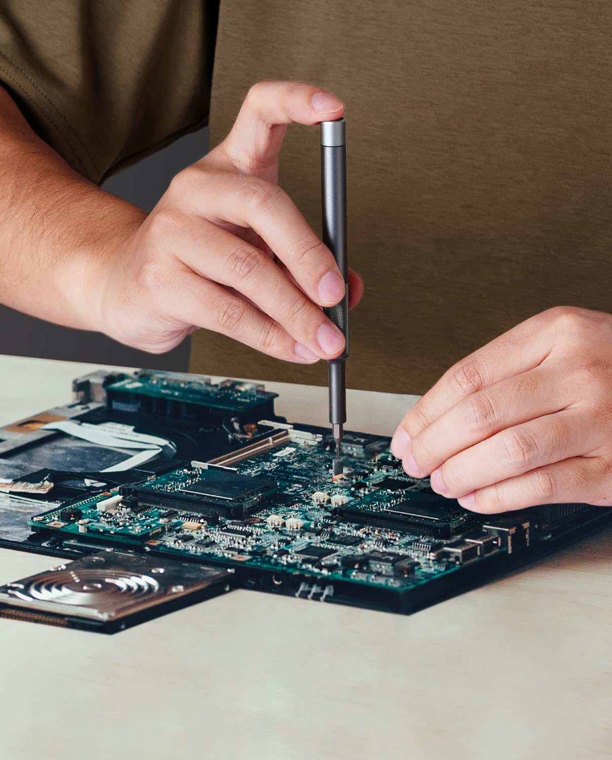 Fanttik X5 Max Manual Hand Tool, Precision Screwdriver Set, 50 In 1 Magnetic Bits, Small Screwdriver Set, Pop Up Magnetic Case,