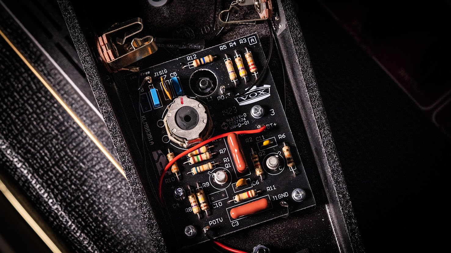 Vox V846 Vintage Wah Wah Guitar Effects Pedal W/Treadle And Battery Powered Operation