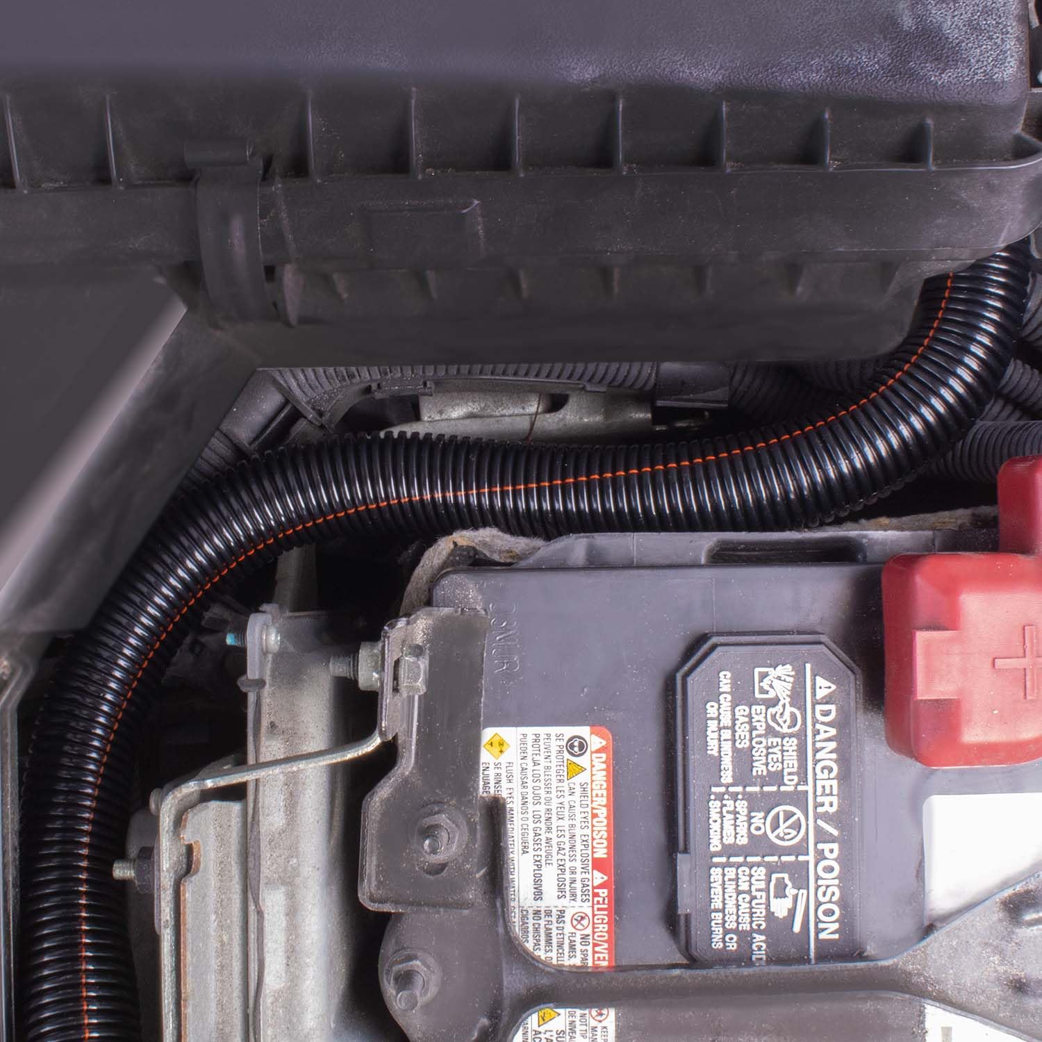 Electriduct 1.25'' Uv Rated Flame Retardant Wire Loom Black Nylon Split Tubing Cable Hose   10 Feet