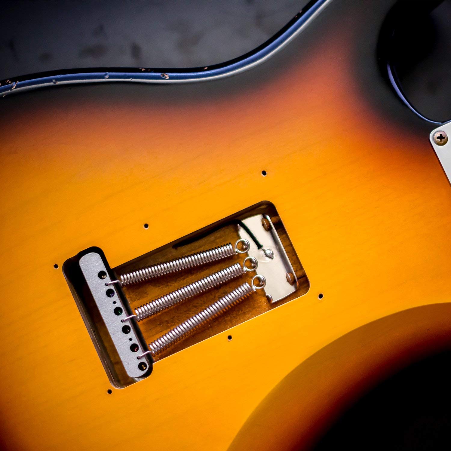 Maxmoral 6Pcs Electric Guitar Tremolo Bridge Springs Guitars Parts