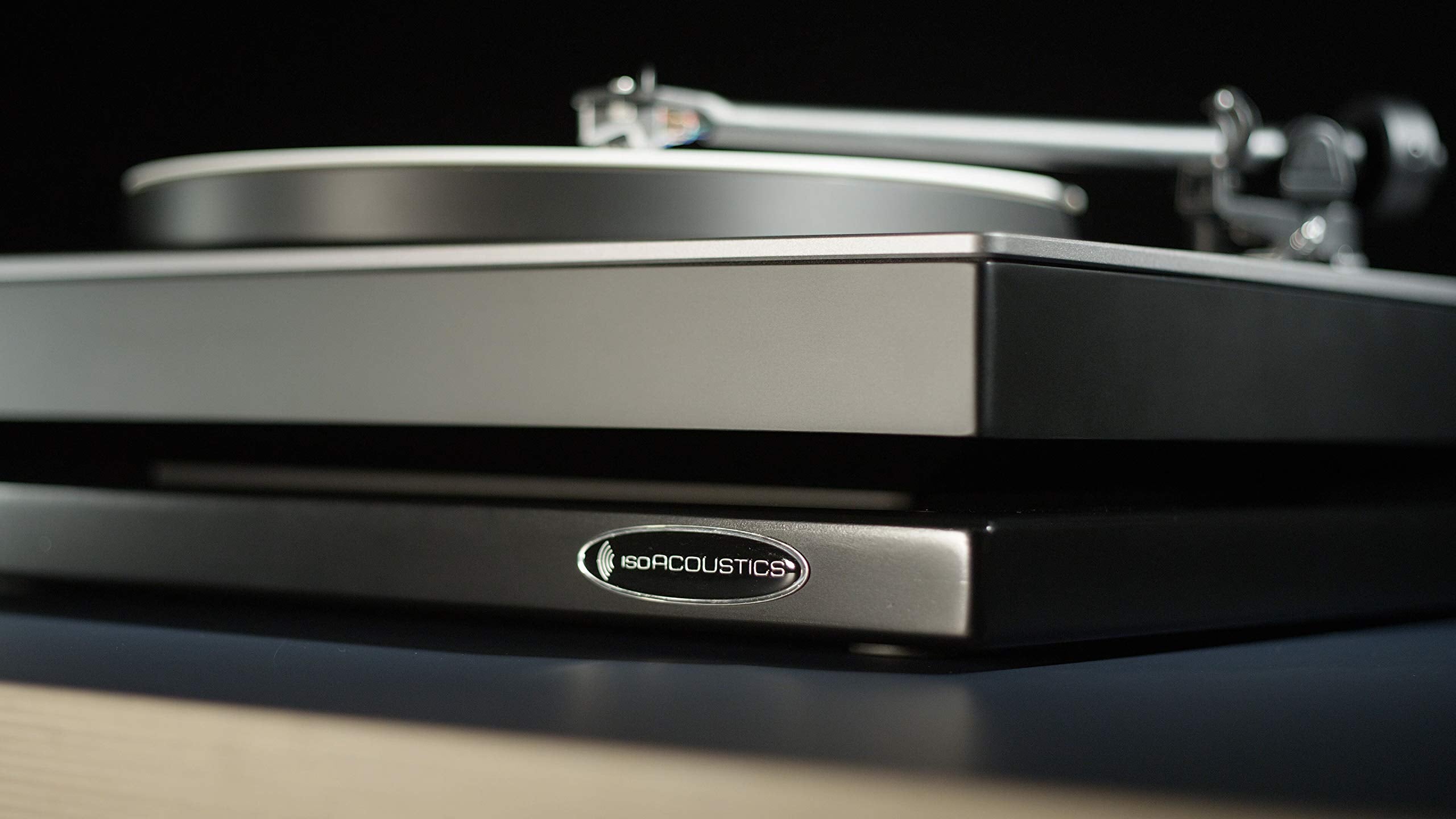 Isoacoustics Zazen Series Isolation Platform 17' W X 15' D: Zazen Ii (40 Lbs Max)