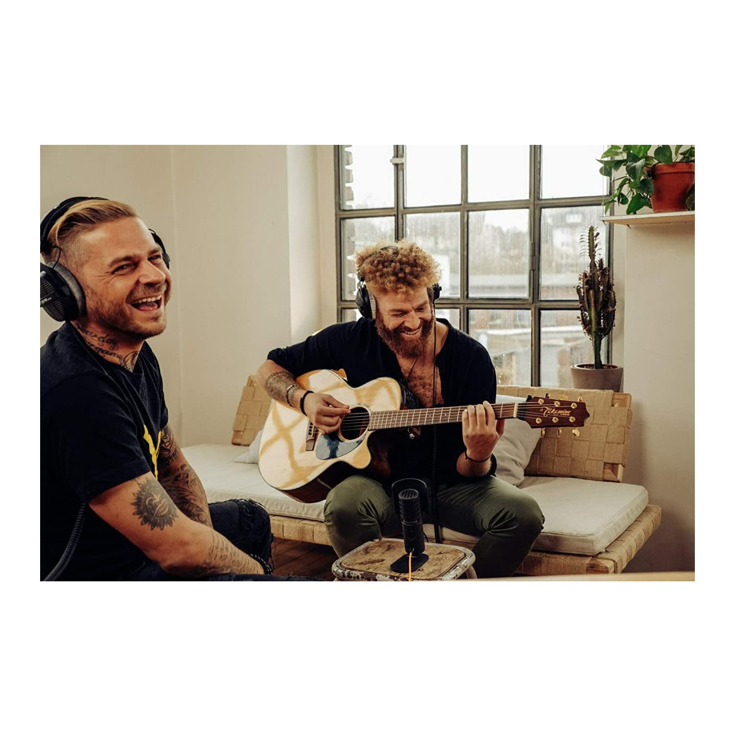 Beyerdynamic Dt 770 Pro 80 Ohm Over-Ear Studio Headphones In Gray. Enclosed Design, Wired For Professional Recording And Monitor