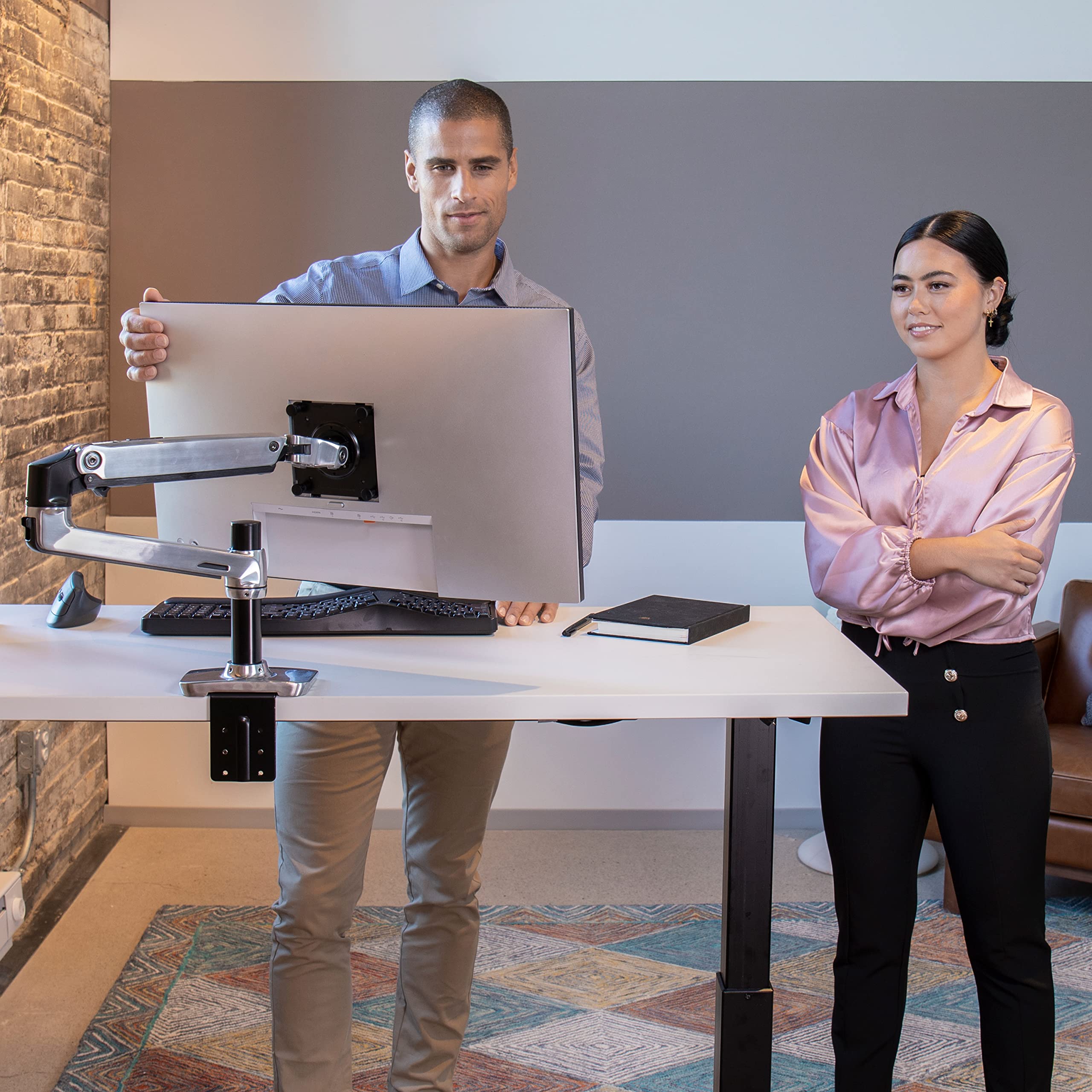 Ergotron � LX Premium Monitor Arm, Single Monitor Desk Mount � fits Flat Curved Ultrawide Computer Monitors up to 34 Inches, 7 to 25 lbs, VESA 75x75mm or 100x100mm � Polished Aluminum