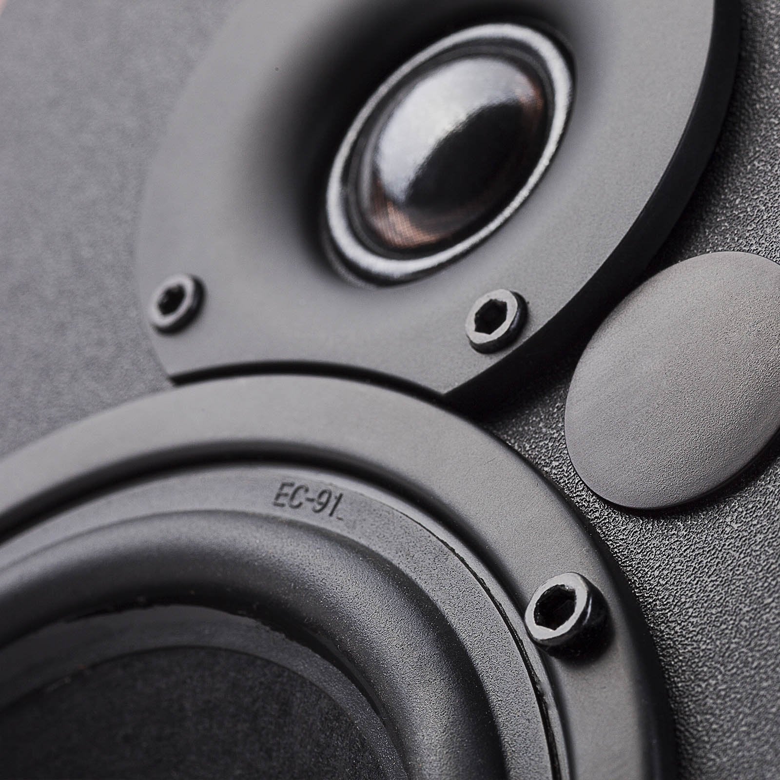 Edifier R1700Bt Bluetooth Bookshelf Speakers   Active Near Field Studio Monitors   Powered Speakers 2.0 Setup Wooden Enclosure