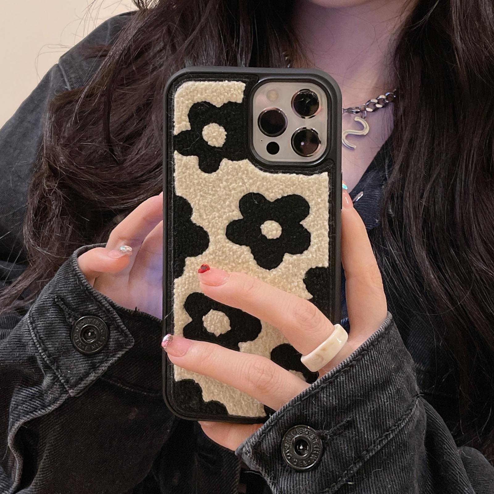 Tewwsdi iPhone 13 Pro Max Retro Warm Fur Fluffy Phone Case TPU Terry Velvet Small Black Flower