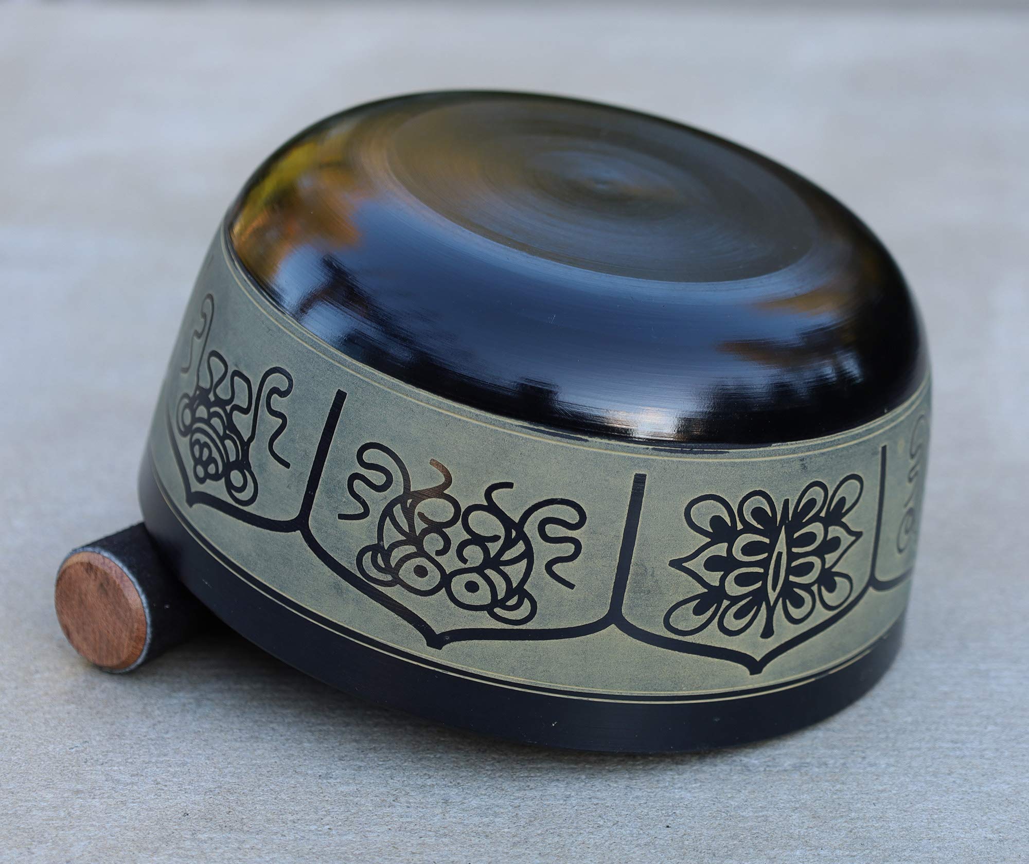 Dharmaobjects Tibetan Meditation 8 Lucky Symbols Singing Bowl Mallet Mat Cushion Set (7 Inches, 8 Lucky Symbols)