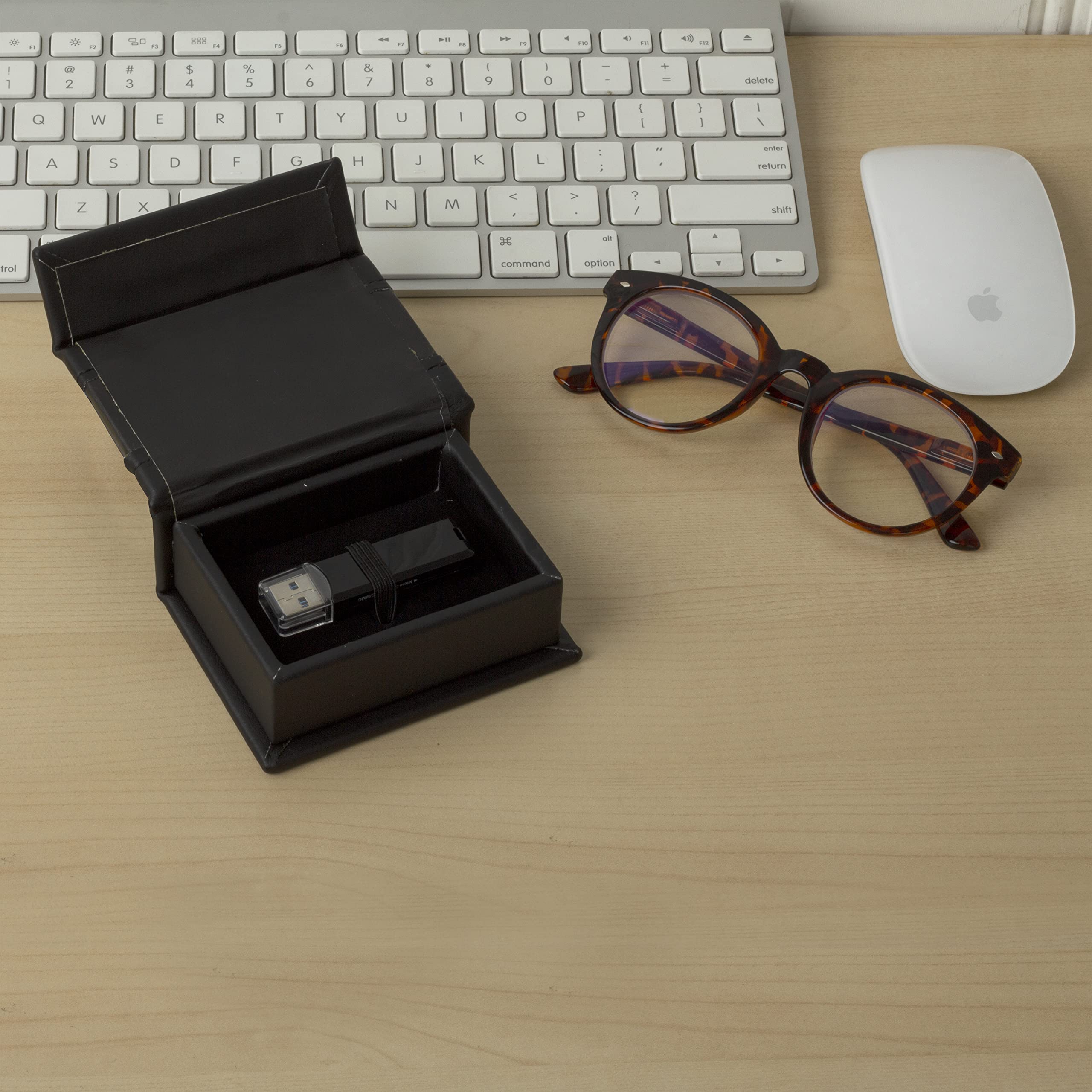 Modern Flash Drive Box With Photo Cover