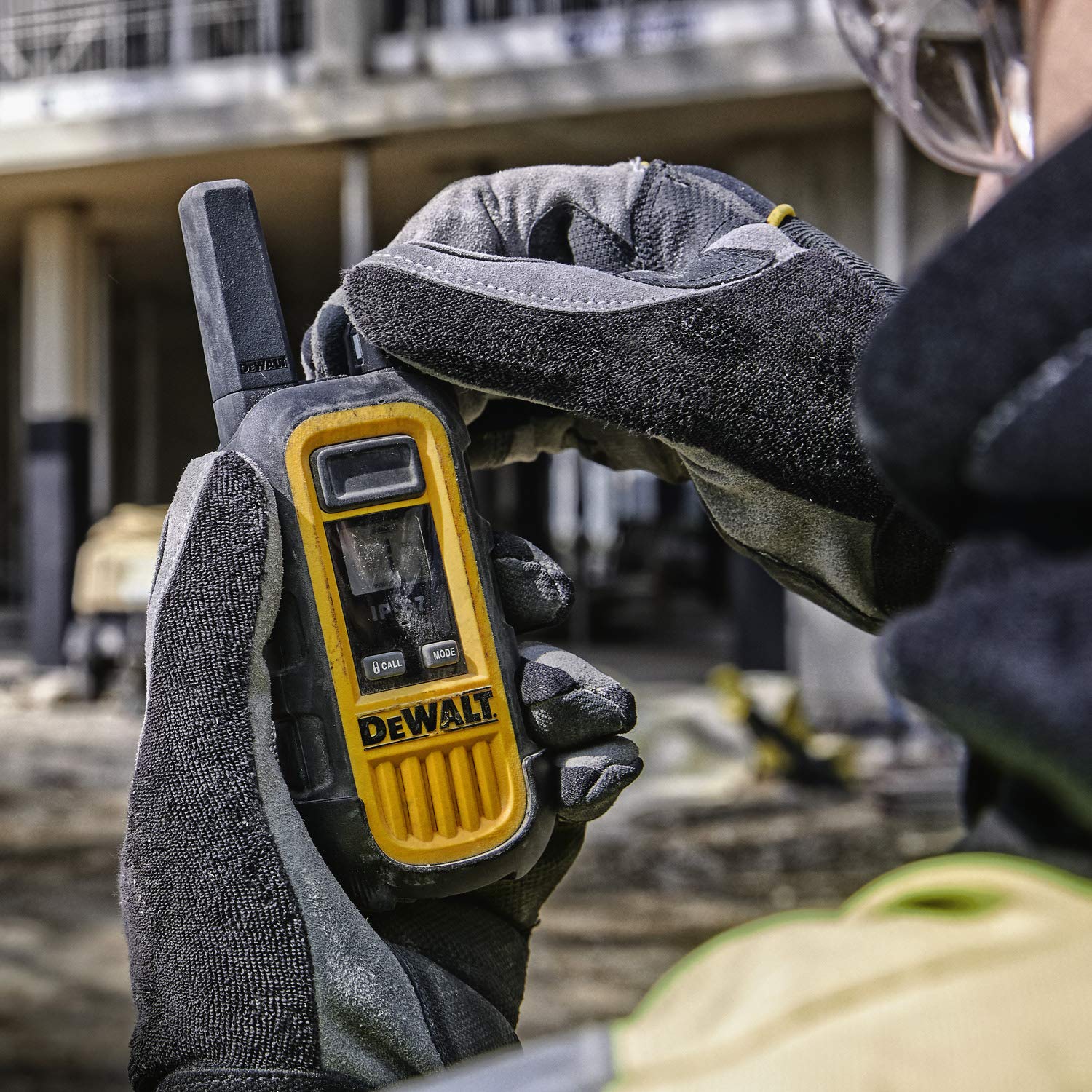 Dewalt Dxfrs300 1 Watt Heavy Duty Walkie Talkies   Waterproof, Shock Resistant, Long Range & Rechargeable Two Way Radio With Vox (48 Pack W/ 8X Gang Chargers) (8Dxfrs300 Bch6)