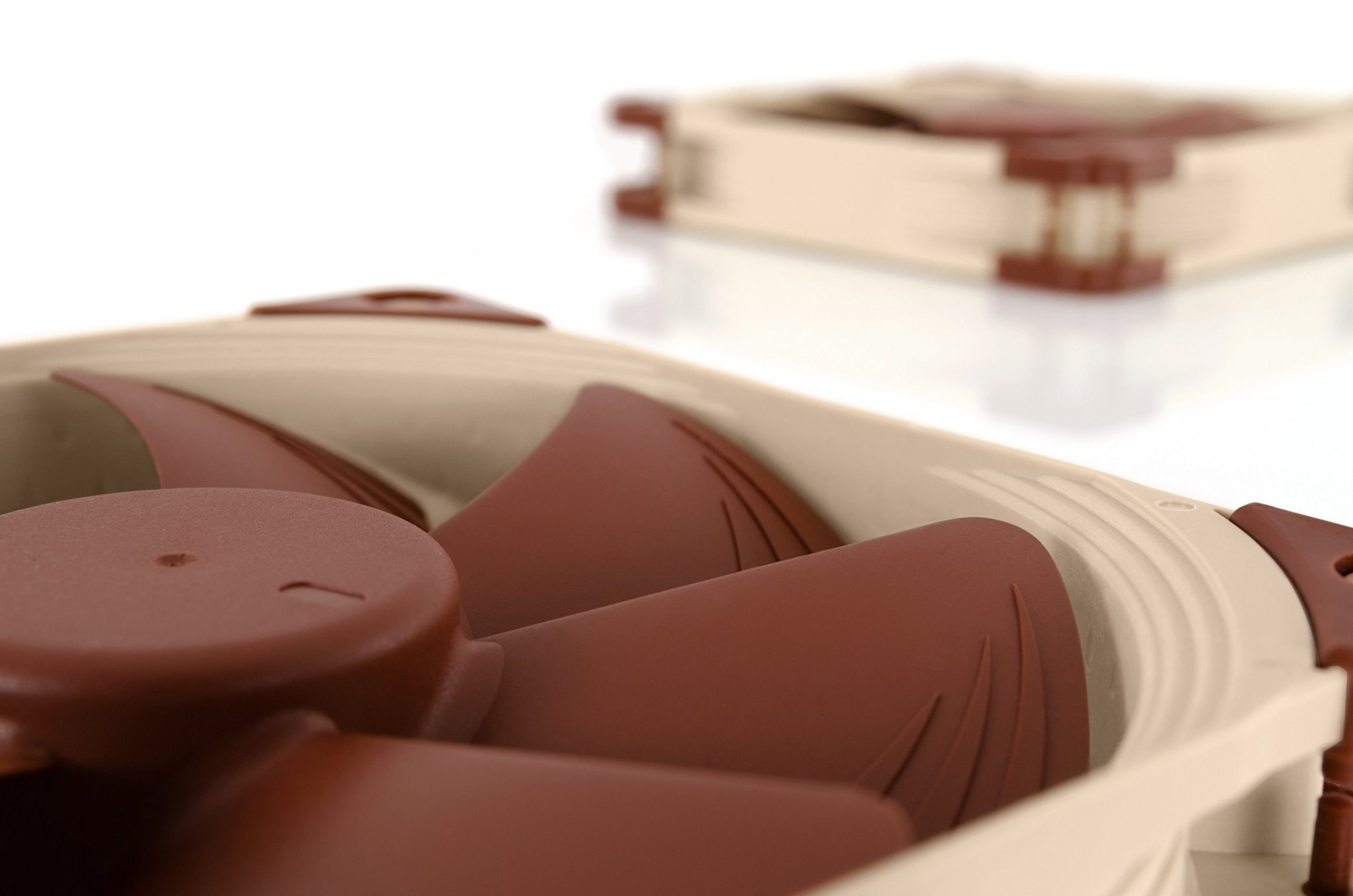 Noctua 140Mm Premium Quiet Quality Fan With Aao Frame Technology (Nf A14 Pwm)