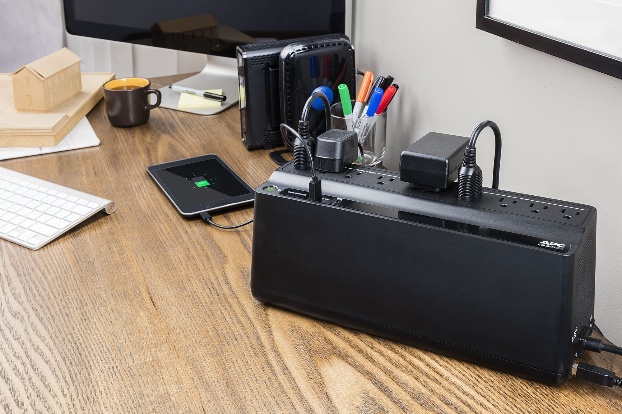 Apc Ups Be850M2, 850Va Ups Battery Backup & Surge Protector, Backup Battery Uninterruptible Power Supply With (2) Usb Charging P