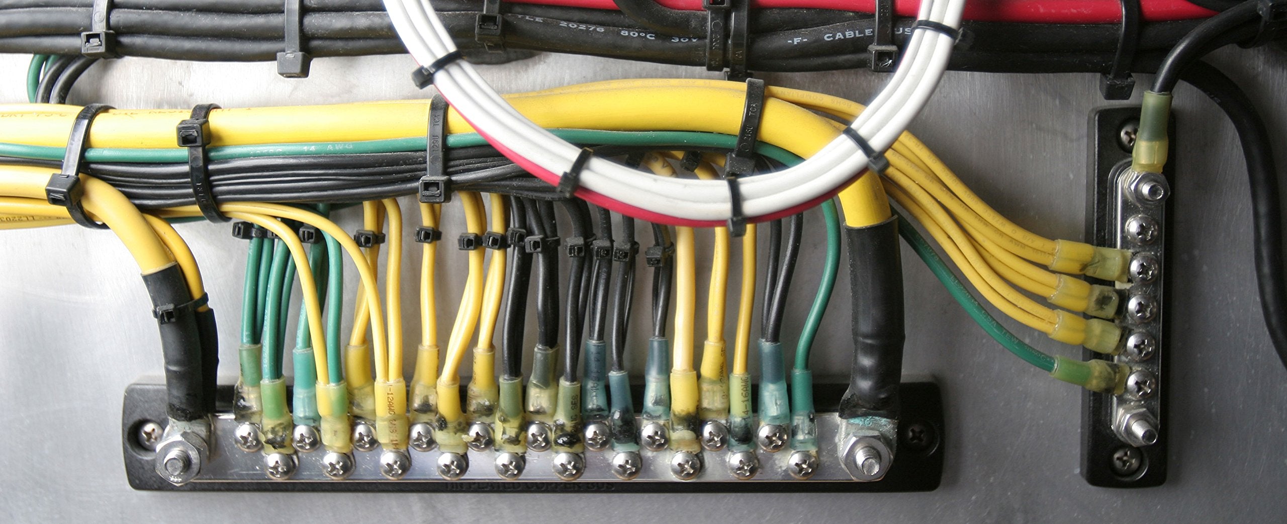 Blue Sea Systems 2302 150 Amp Common Busbar With 20 Screws