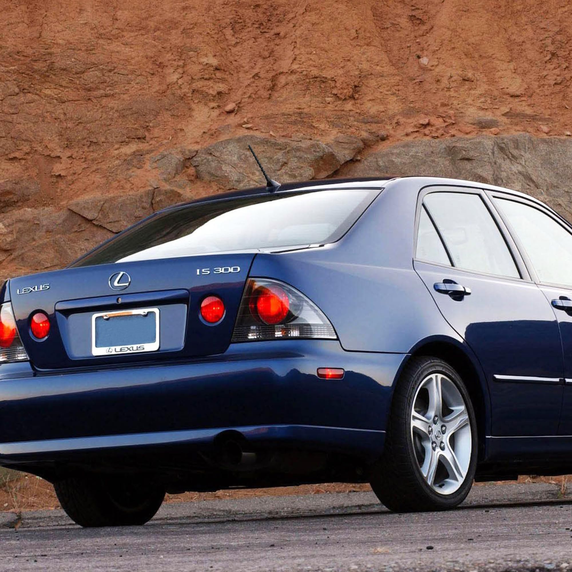 Vofono Antenna Compatible With 2000 2015 Lexus Is200 Is300 Is250 Is350 Convertible Ct200H Rx330 Rx350 Rx400H, Lexus Accessories, 7 Inch Short Lexus Antenna Replacement For Car Fm Am Radio Reception