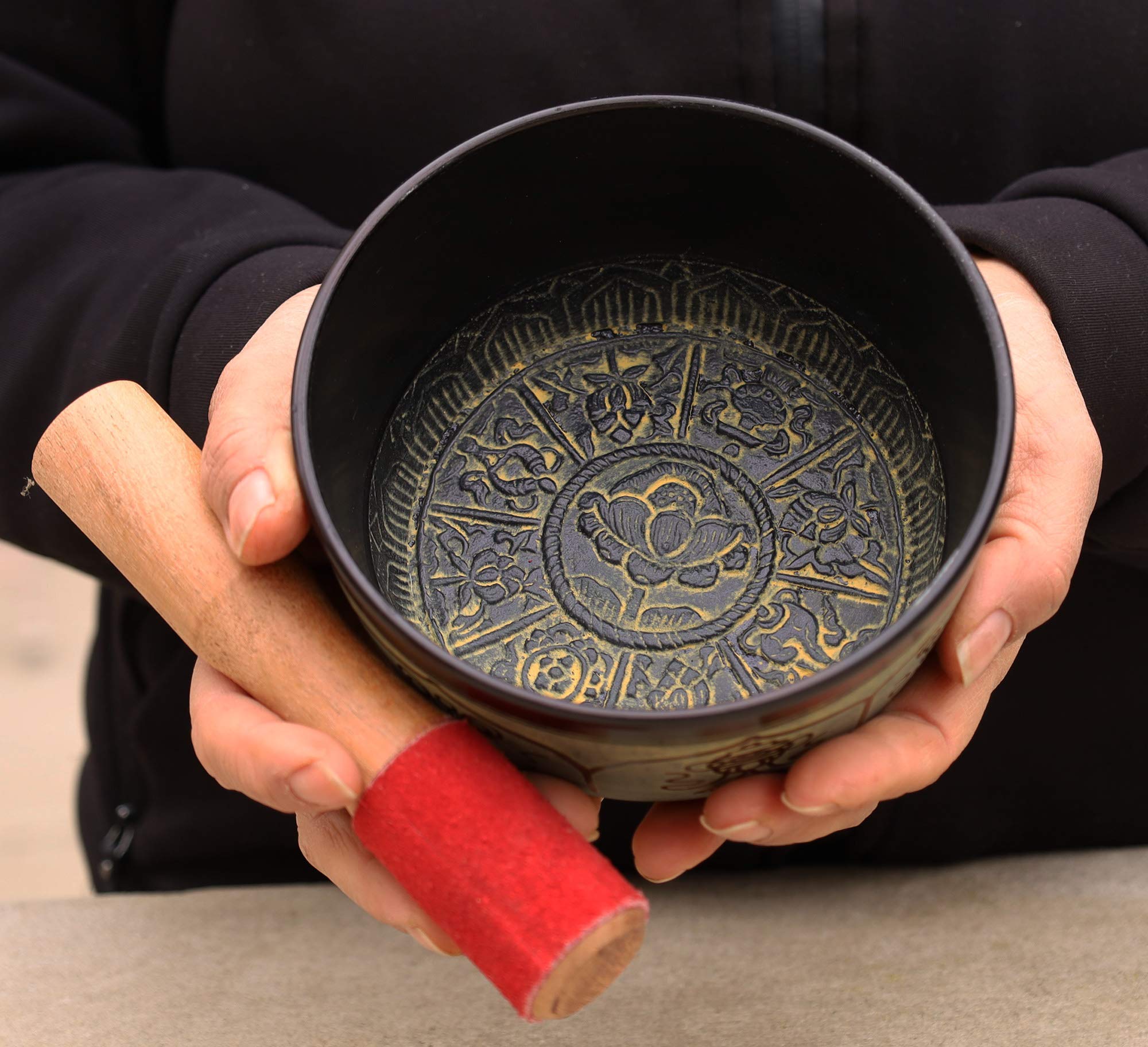 Dharmaobjects Tibetan Meditation 8 Lucky Symbols Singing Bowl Mallet Mat Cushion Set (5 Inches, 8 Lucky Symbols)