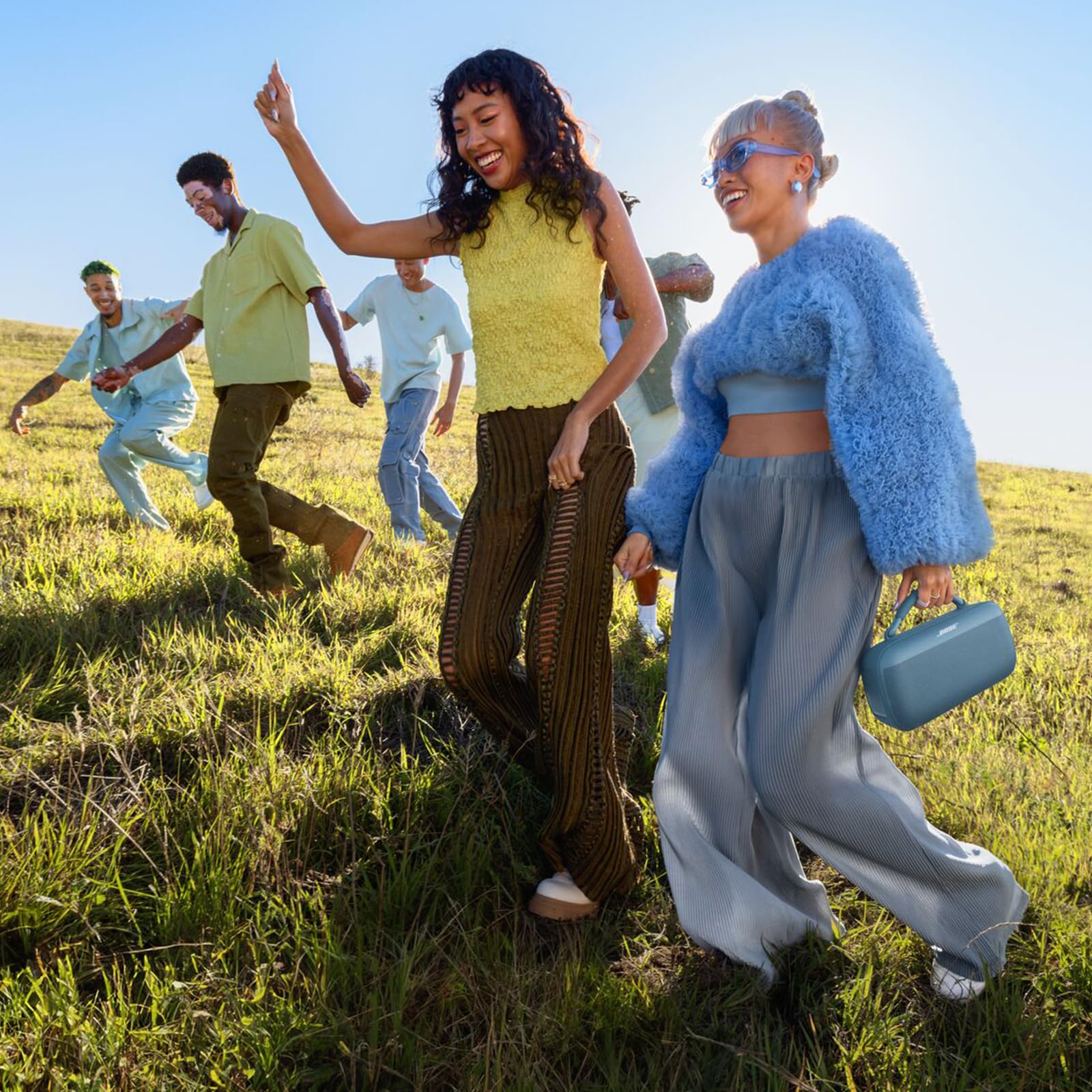 New Bose Soundlink Max Portable Speaker, Large Waterproof Bluetooth Speaker, Up To 20 Hours Of Battery Life, Usb-C, Built-In 3.5