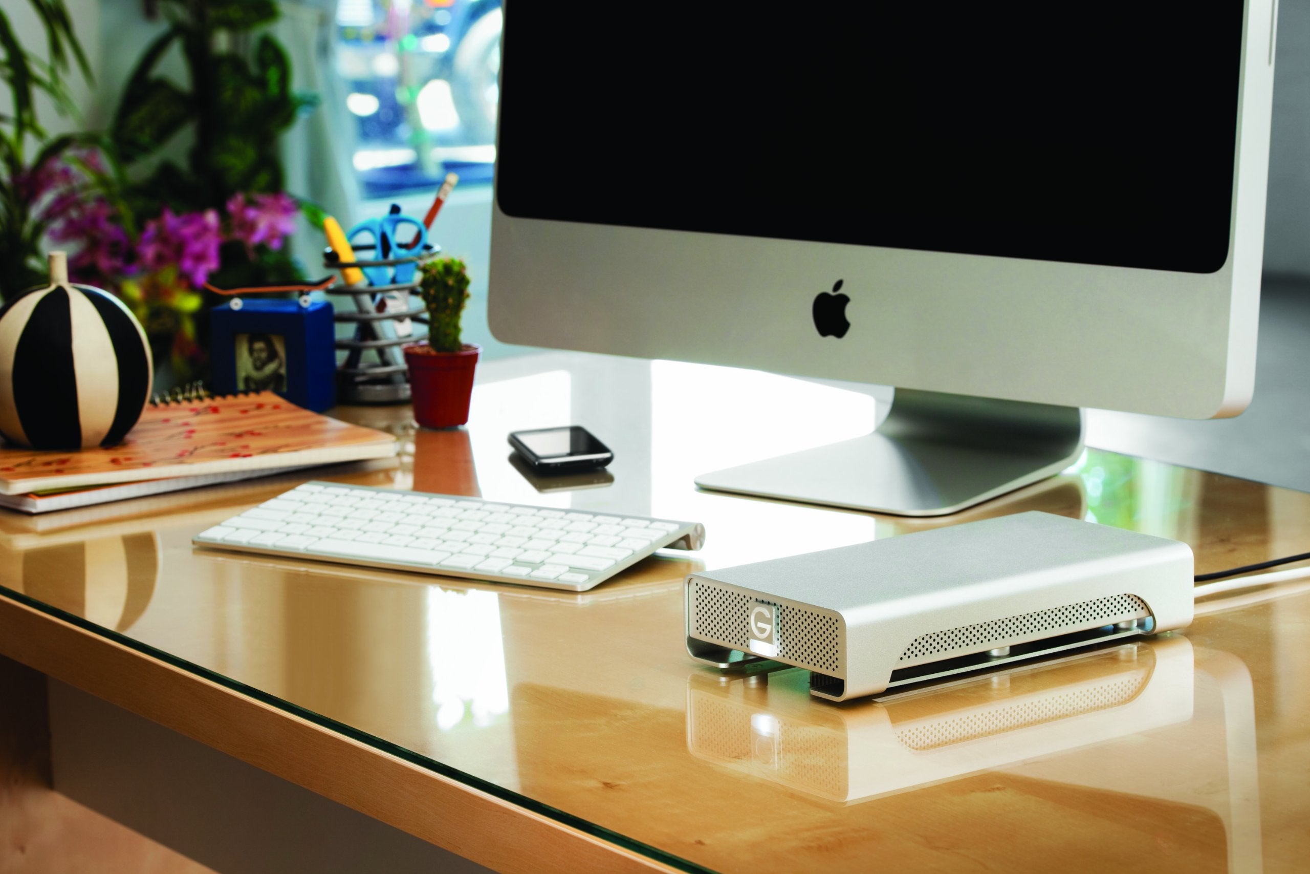 G Technology G Drive 2Tb External Hard Drive W/ Esata, Usb 2.0, Firewire 400, Firewire 800 Interfaces 0G00203