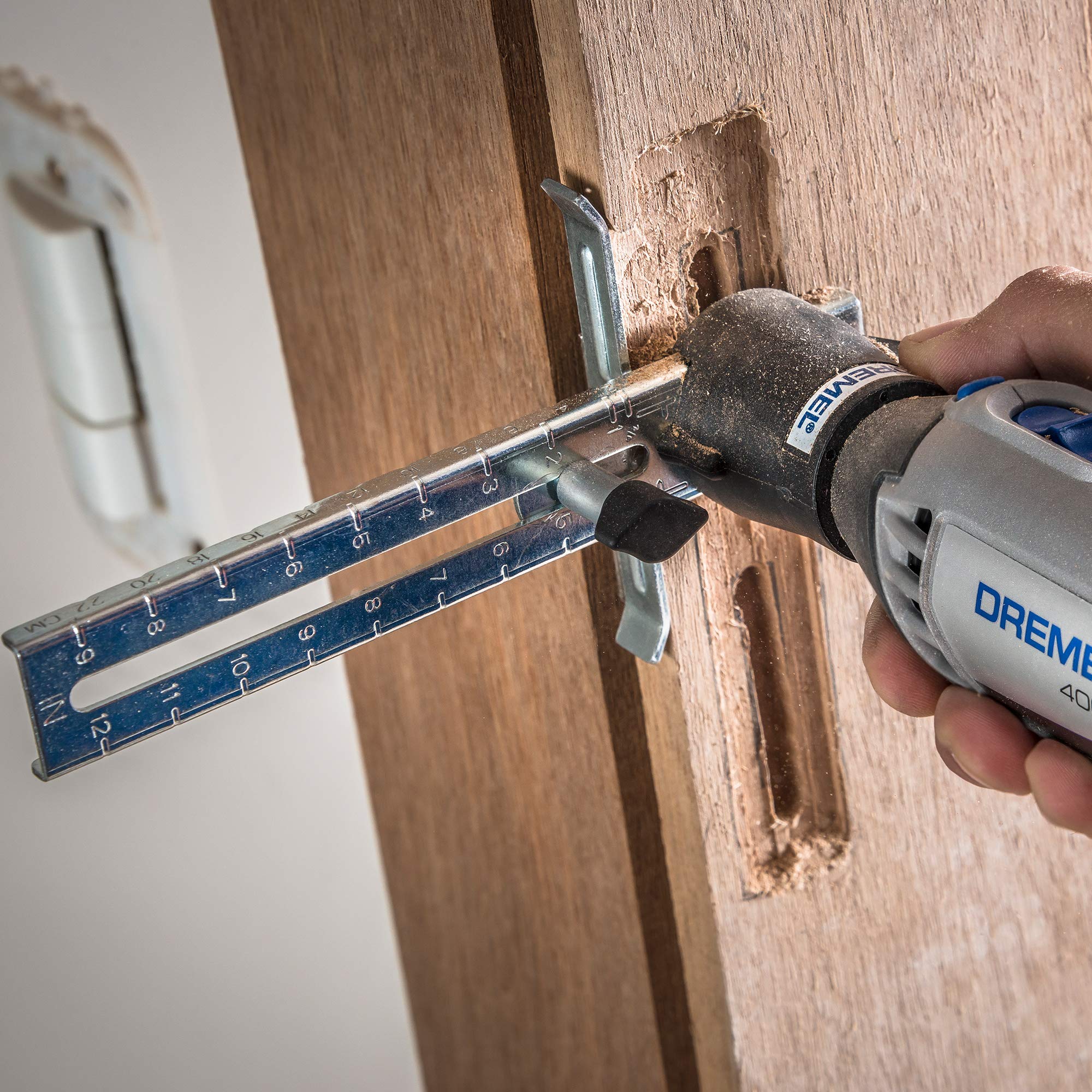 Dremel 678 Circle Cutter And Straight Edge Guide, Rotary Tool Attachment, Fits Dremel Models 4300, 4000, 3000 And 8220