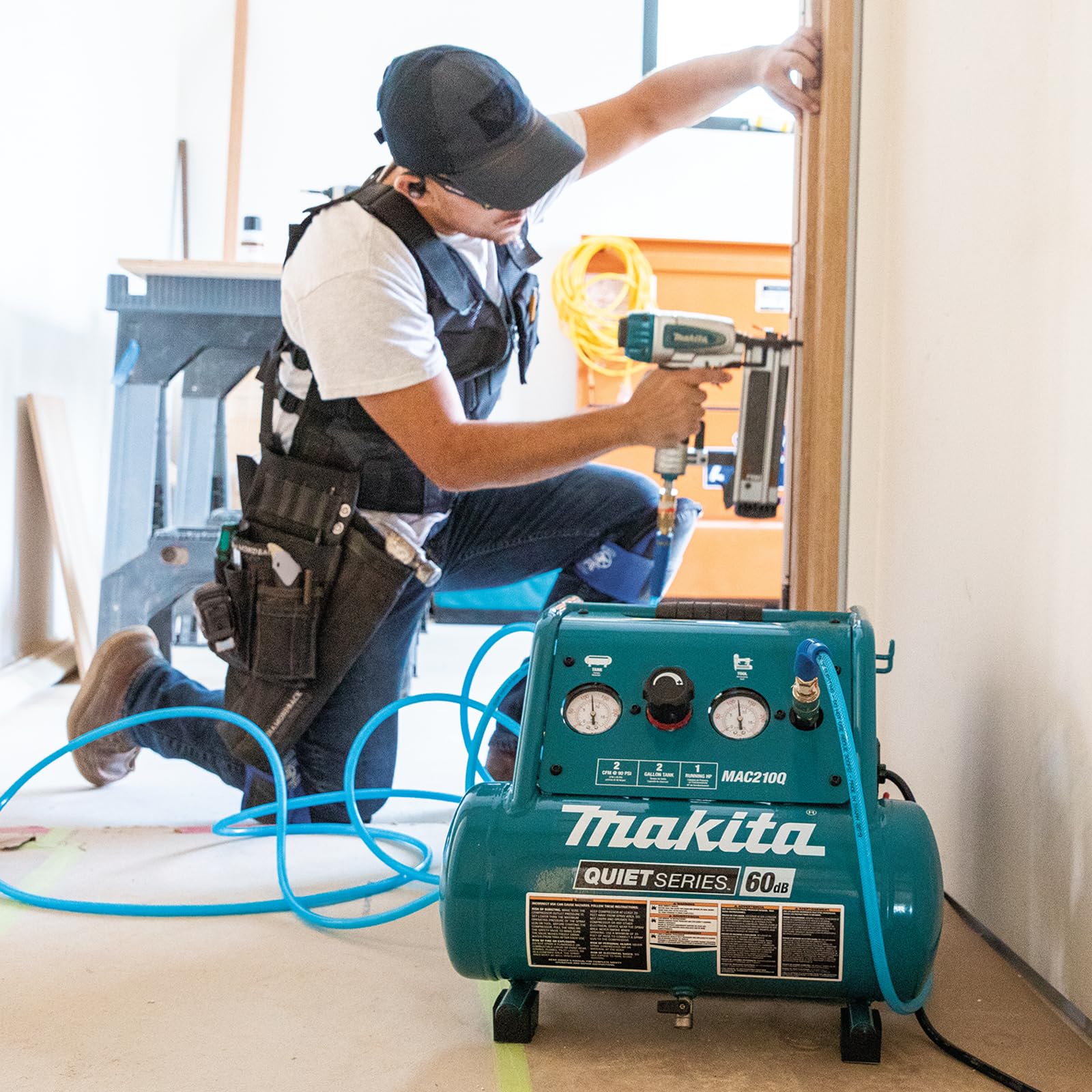 Makita Mac210Q Quiet Series, 1 Hp, 2 Gallon, Oil Free, Electric Air Compressor