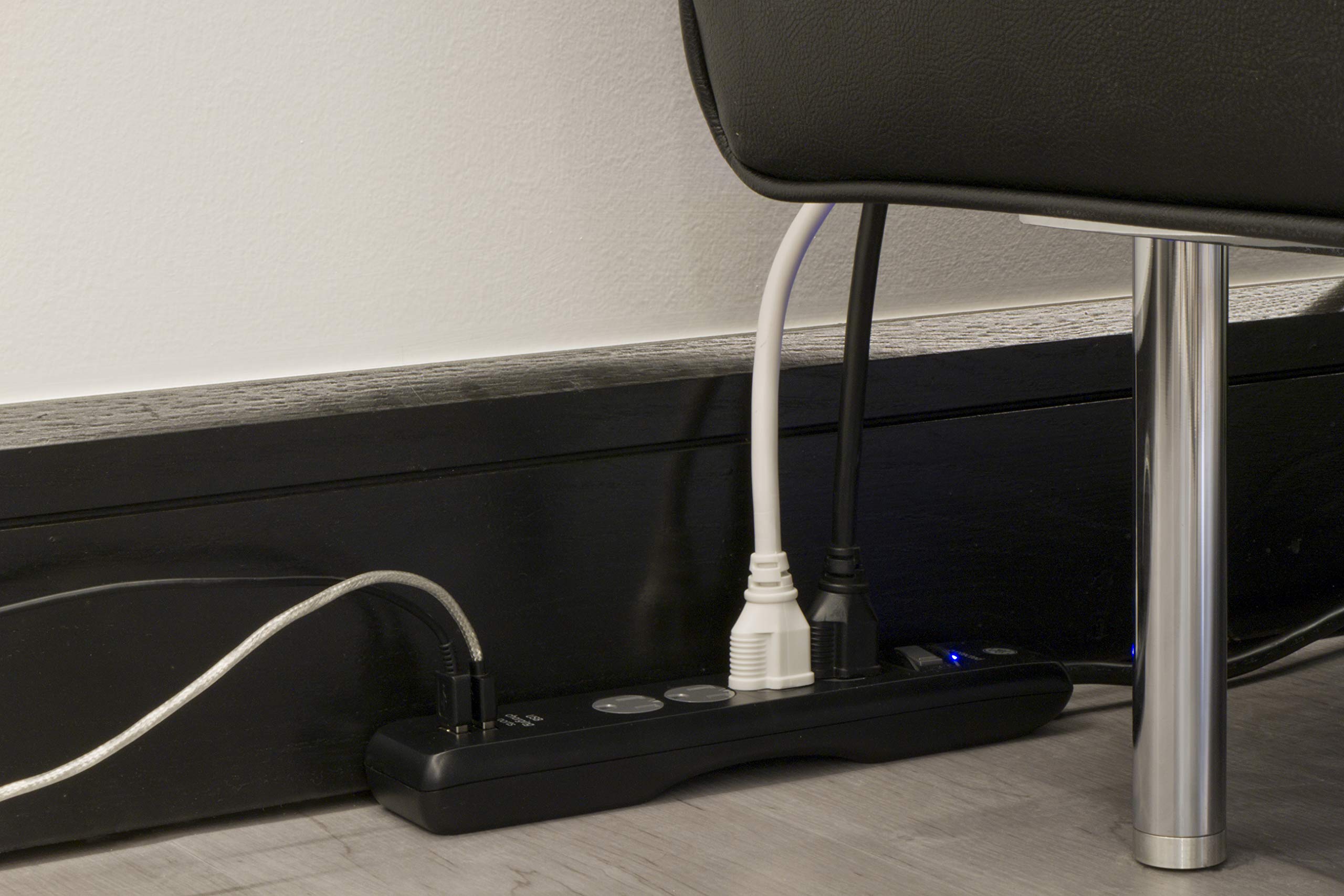 Ge 4 Outlet Surge Protector, 2 Usb Ports, 3 Ft Power Cord, 800 Joules, Twist To Lock Safety Covers, Automatic Shutdown Technolog