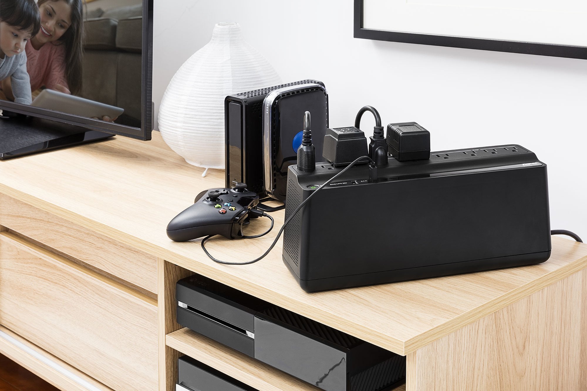 Apc Ups Be850M2, 850Va Ups Battery Backup & Surge Protector, Backup Battery Uninterruptible Power Supply With (2) Usb Charging P