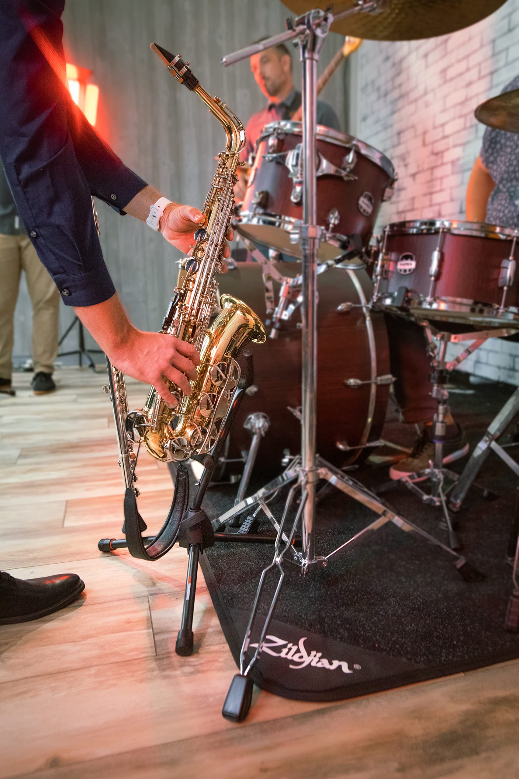 Gator Frameworks Tripod Stand For Standard Size Baritone Saxophone (Gfw Bno Saxbari)