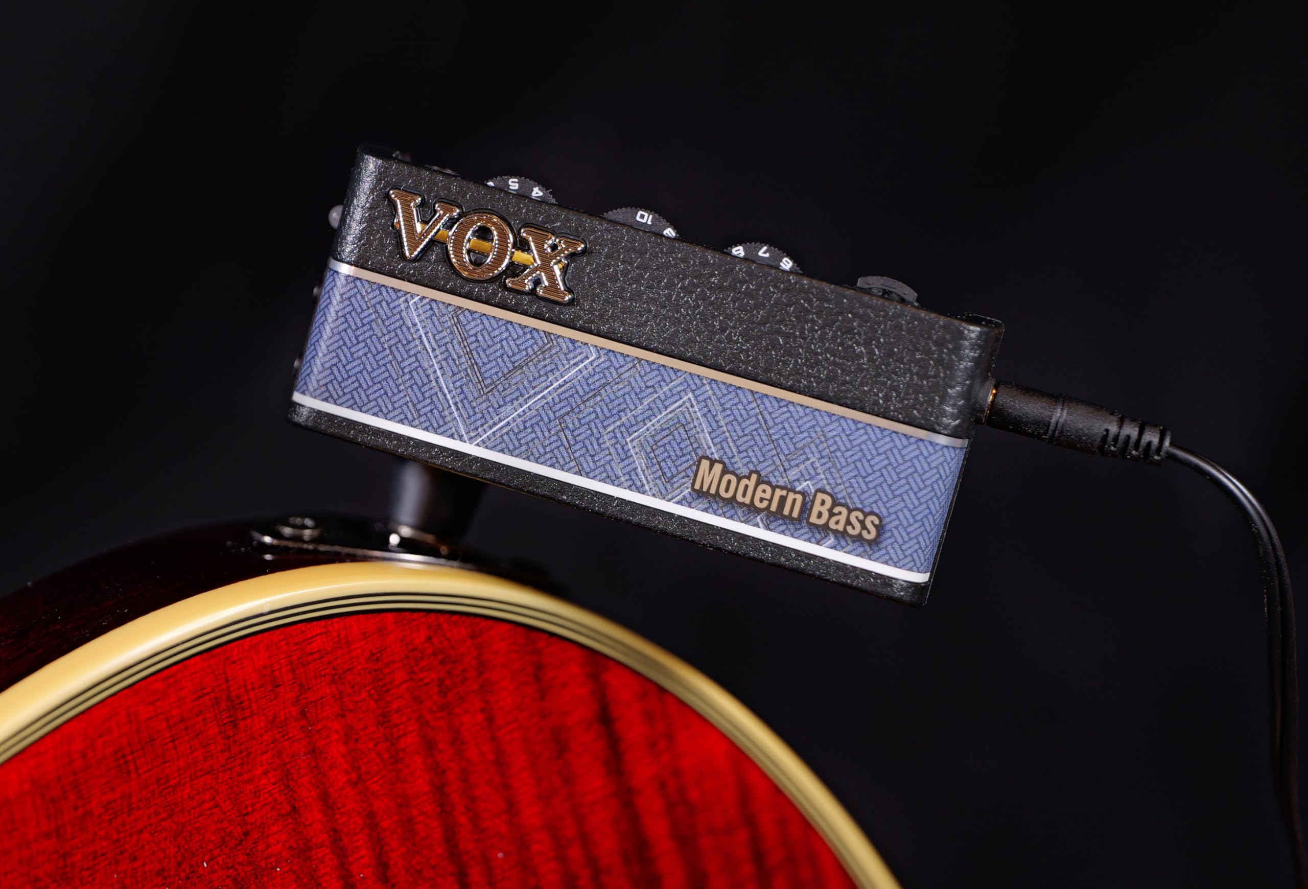 Vox Amplug 3 Modern Bass Headphone Bass Amplifier W/ 2 Channels, Stereo Effects, Built-In Rhythms, And Aux In Jack