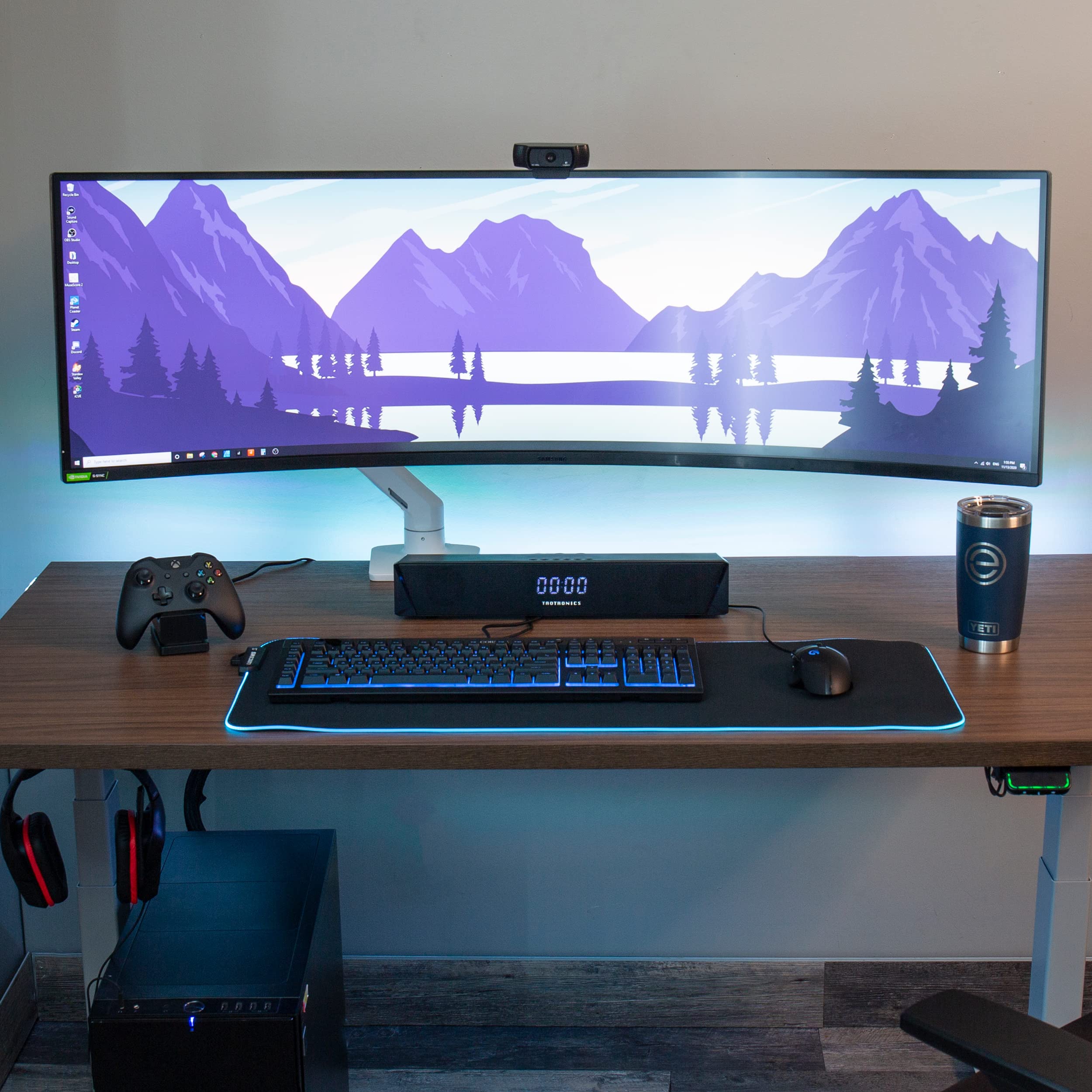 Ergotron � HX Single Ultrawide Monitor Arm with HD Pivot, VESA Wall Mount � for 1000R Curved Monitors Up to 49 Inches, 28 to 42 lbs � HD Pivot, White