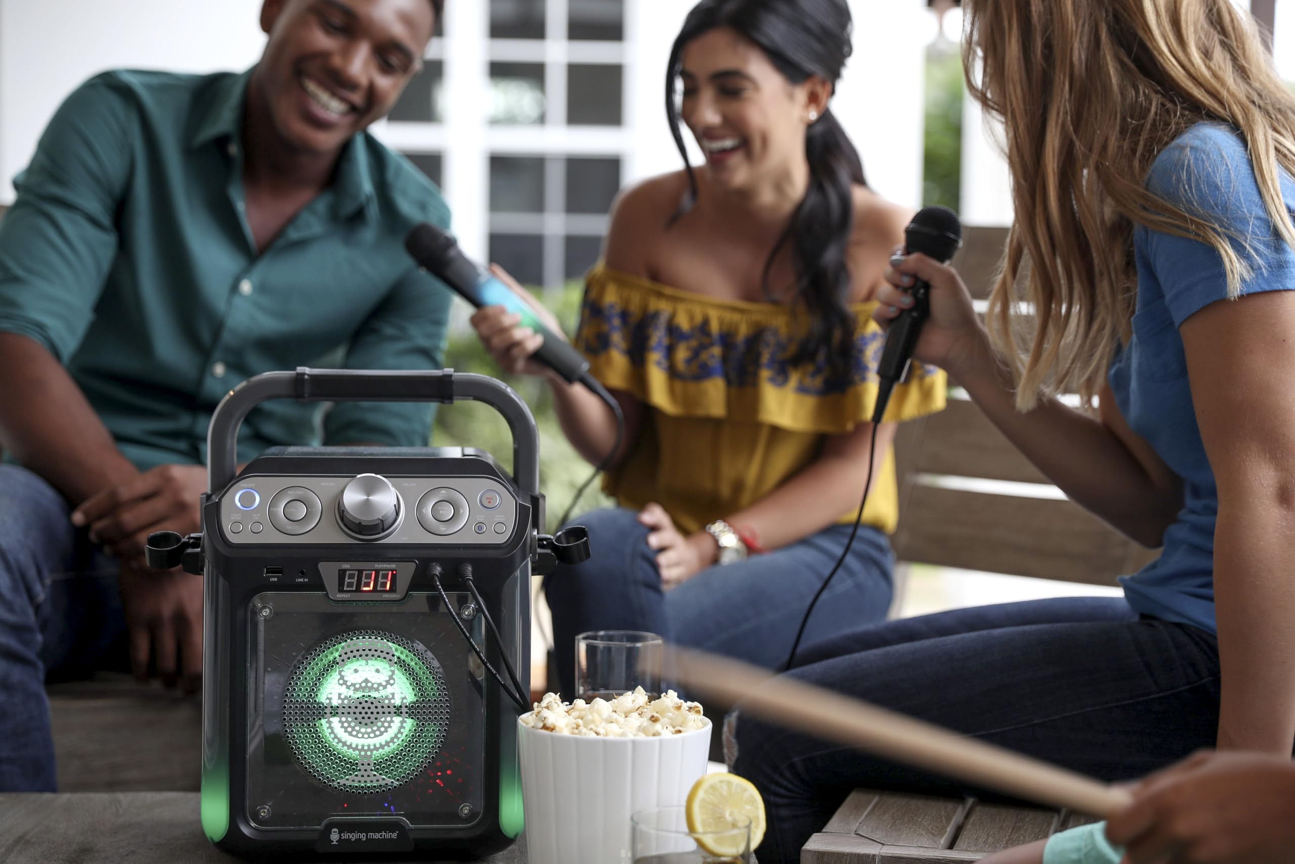 Singing Machine Sml682Btw Groove Cube Karaoke Player With Bluetooth And Echo Control, White