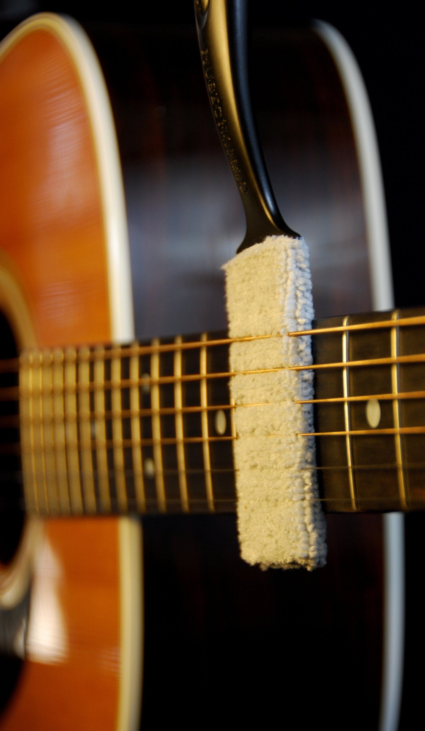 Musicnomad The Nomad String, Body, & Hardware Cleaning Tool (Mn205)