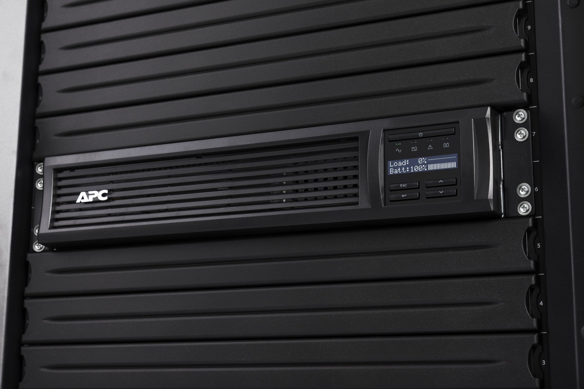 Apc 3000Va Smart Ups With Smartconnect, Smt3000Rm2Uc Rack Mount Ups Battery Backup, Sinewave, Avr, 120V, Line Interactive Uninte