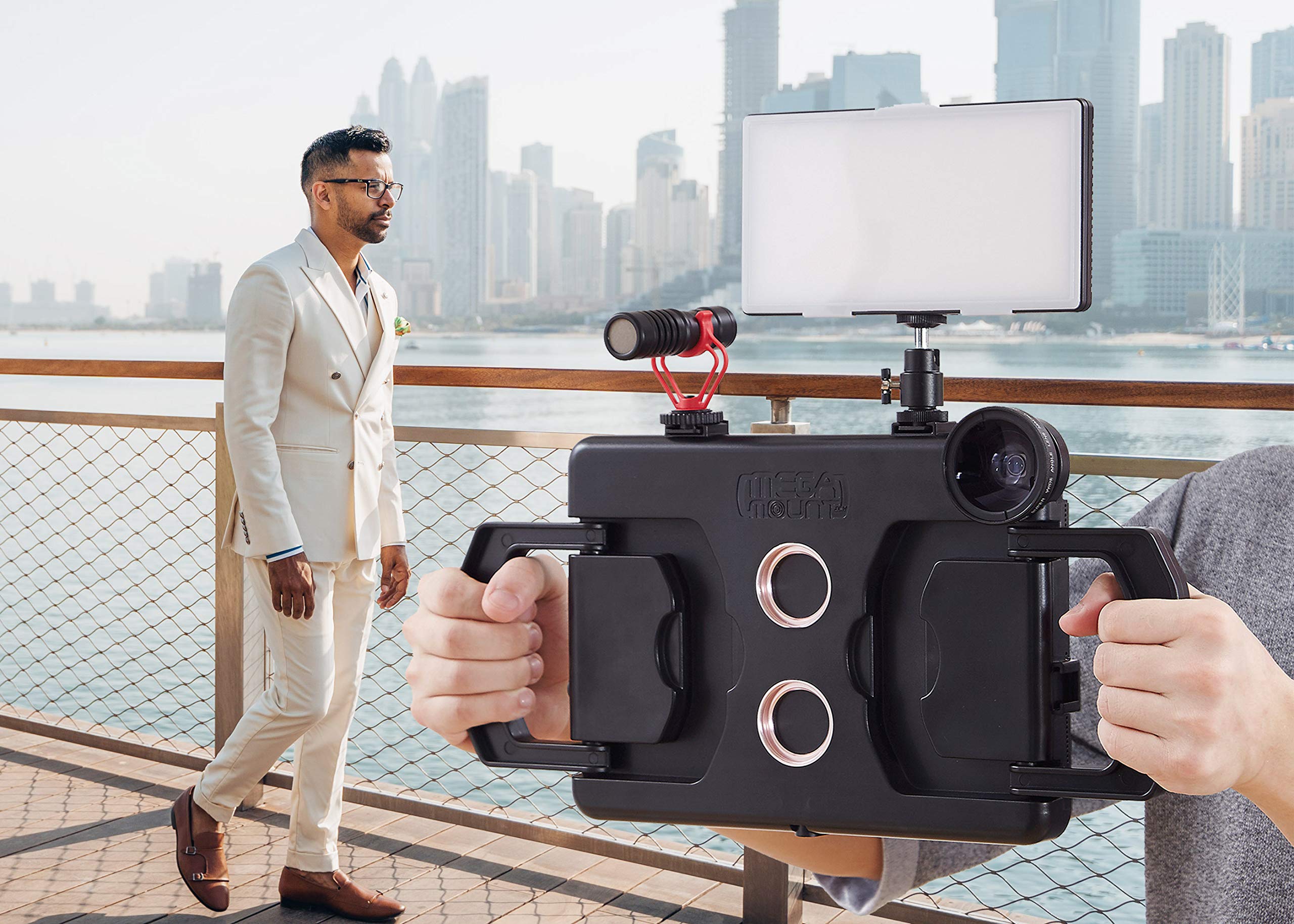 Megamount Multimedia Rig Case Stabilizer For Apple Ipad Pro 12.9'' Latest 2021 22 5Th Gen M1 2020 4Th Gen And 2018 3Rd Gen Attac