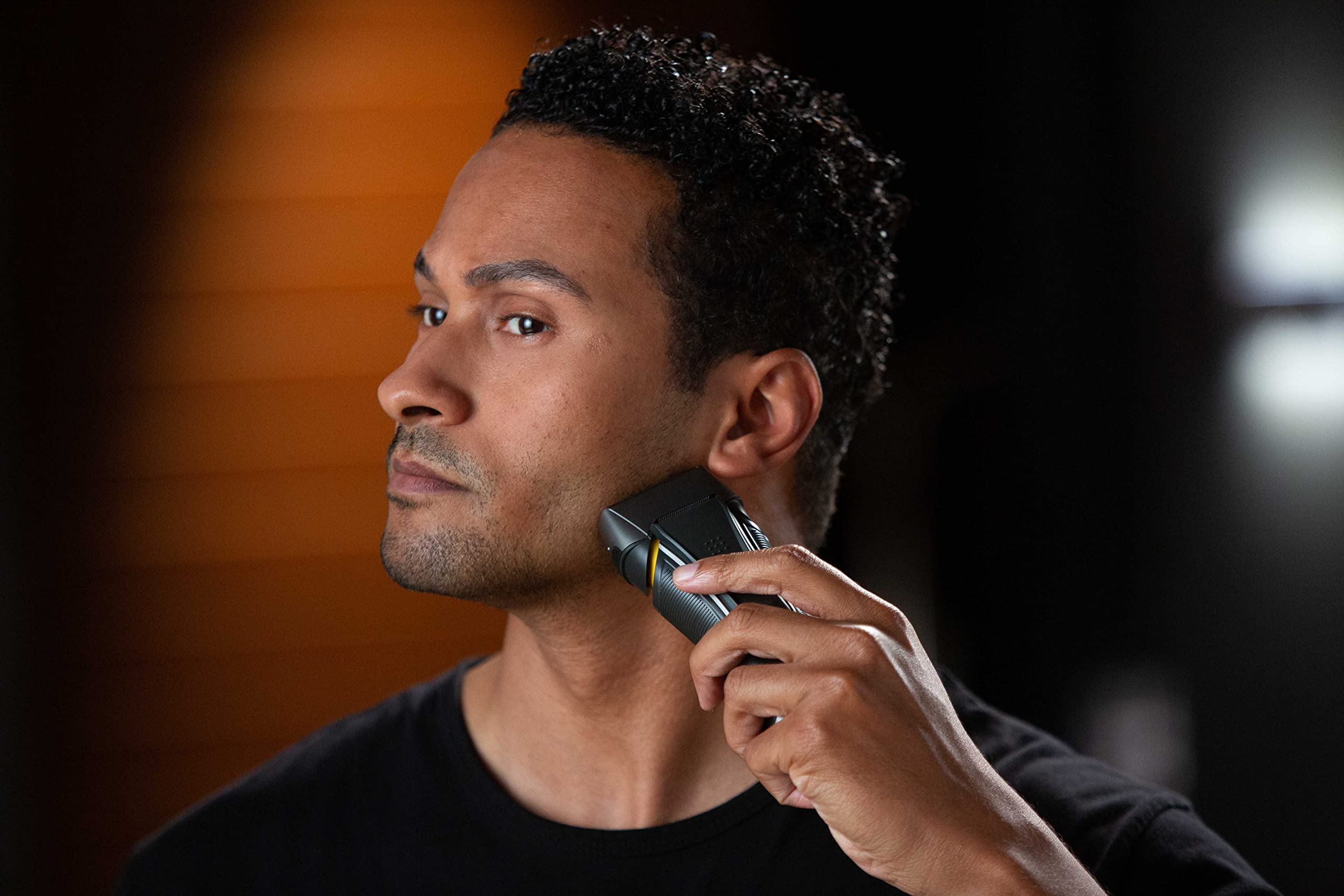 Micro Touch Titanium Rovor - Black, Precision Grooming Tool for Men, Titanium Blades, Ergonomic Design, Ultimate Hair Removal Solution