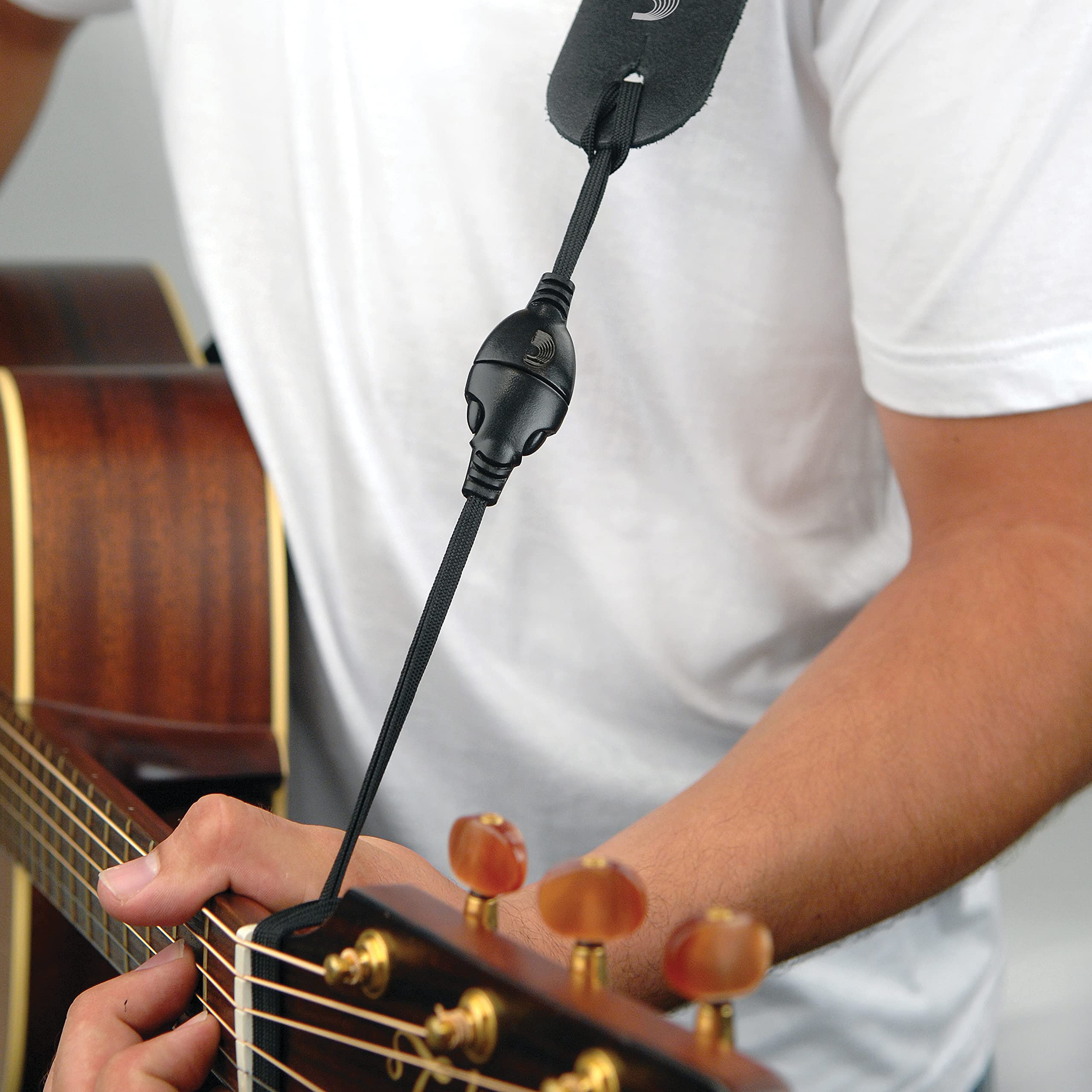 D'Addario Accessories Acoustic Guitar Strap Quick Release   Acoustic Guitar Strap Adapter   Quickly & Safely Attaches Strap To H