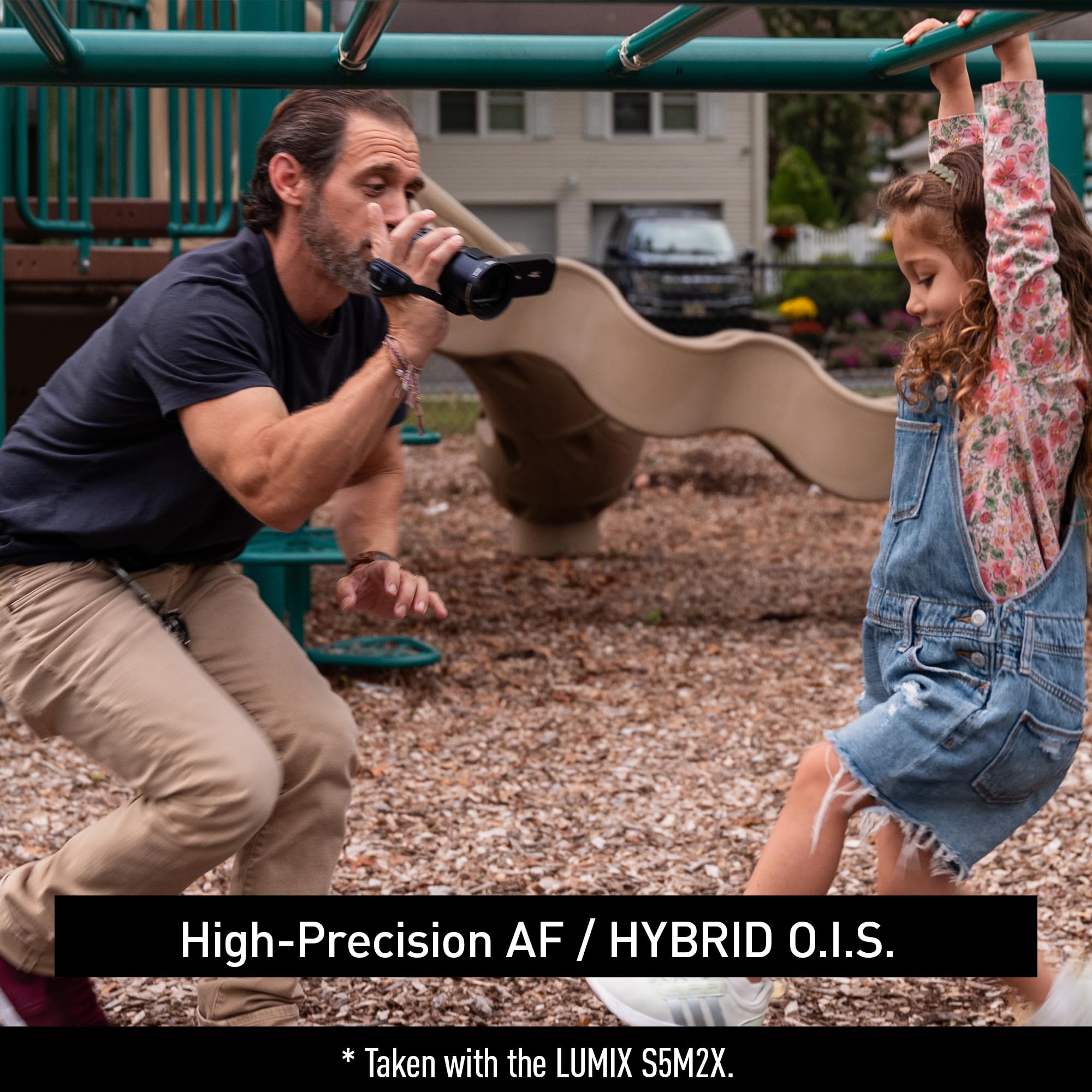 Panasonic Full Hd Camcorder, Lightweight Video Camera, Easy To Use For Sports, Travel, And Holidays V900 (Hc V900)