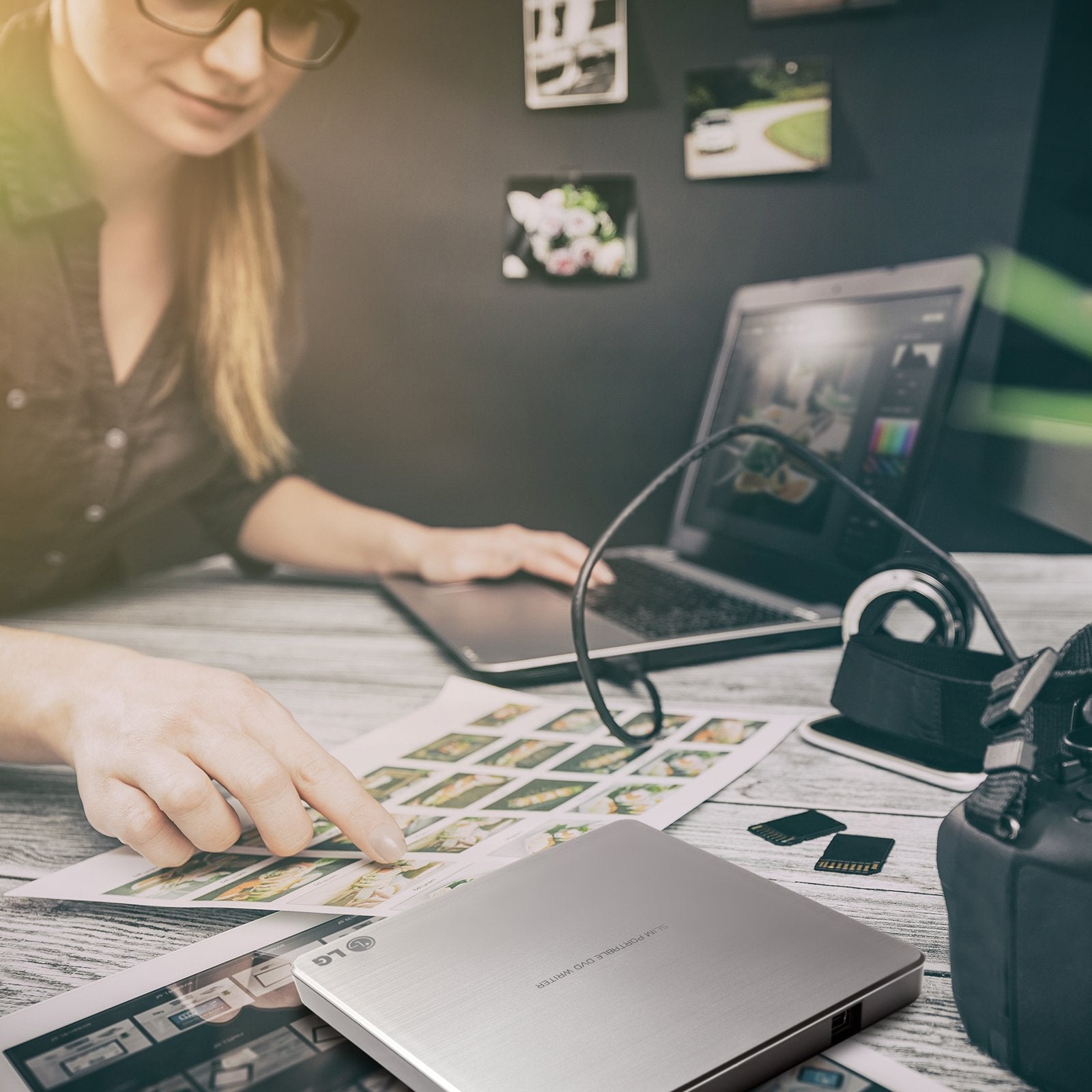 Lg Electronics 8X Usb 2.0 Super Multi Ultra Slim Portable Dvd+/ Rw External Drive With M Disc Support, Retail (Silver) Gp60Ns50