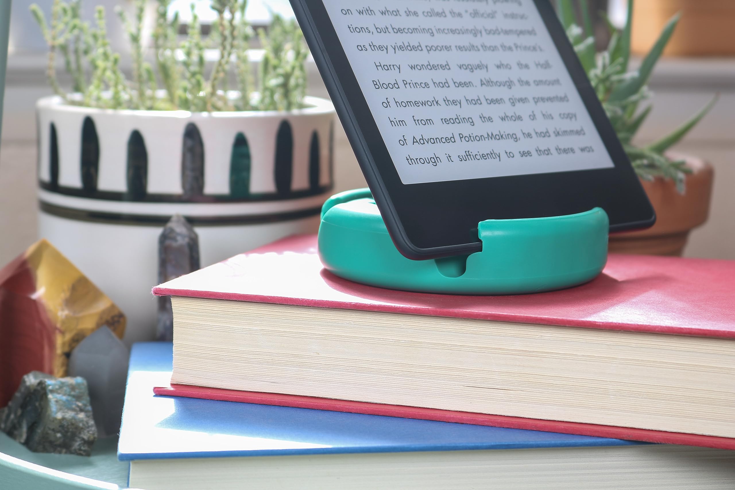 Godonut   Phone Stand Original   Cell Phone Holder + Tablet Stand Desk Organizer   Compatible With Tablet, Iphone 16 15 14 Pro M