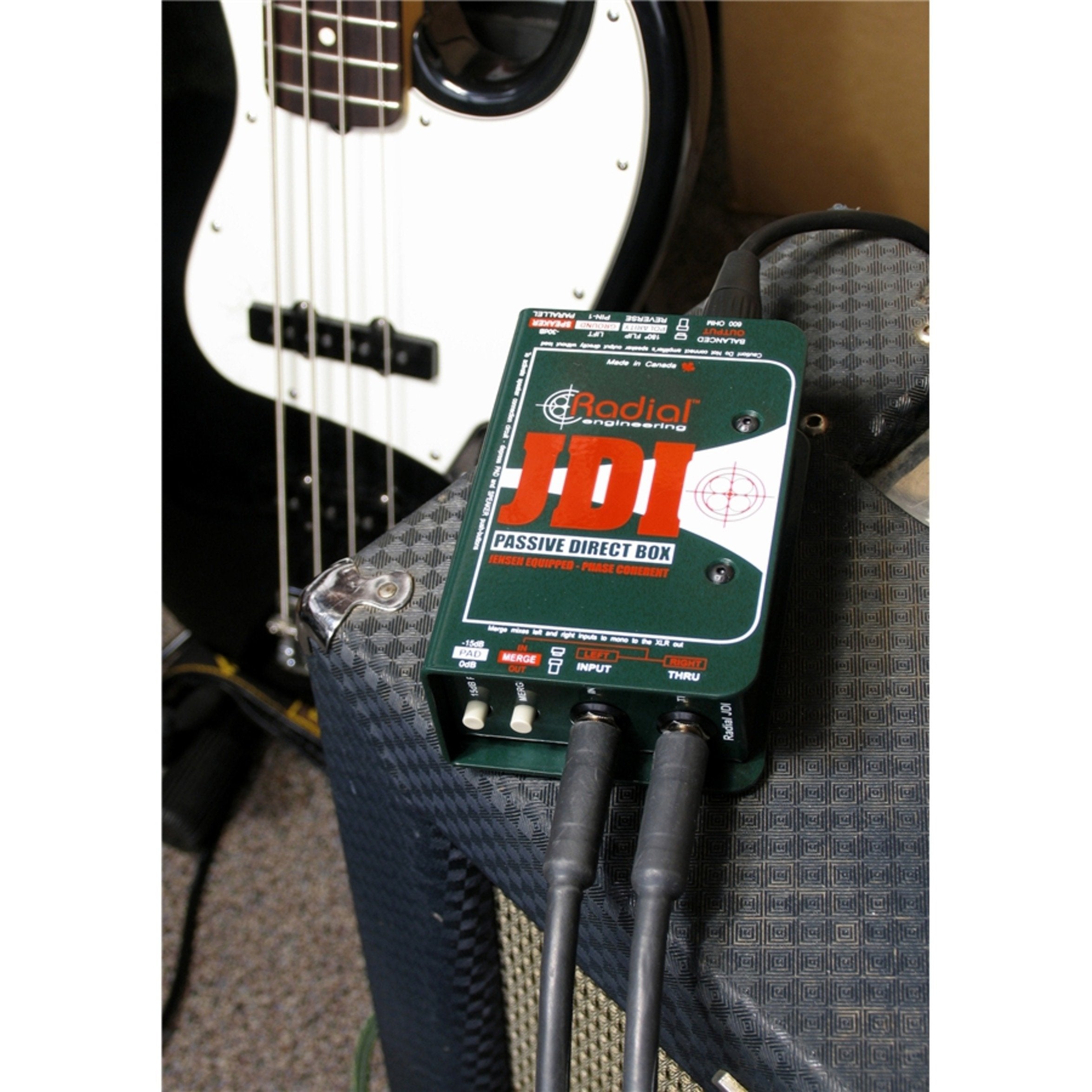 Radial Engineering R8001010Jdi Single Channel Passive Direct Box With Jensen Transformer