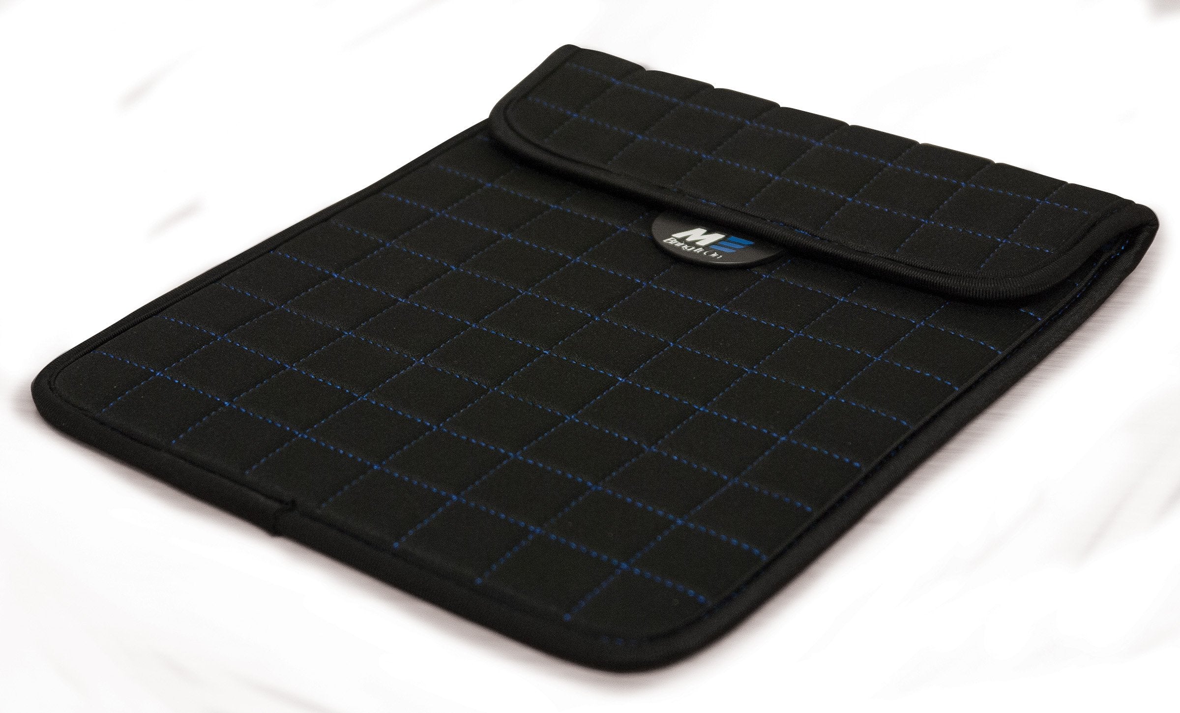 Mobile Edge Neogrid Sleeve For All Ipads And 10 Inch Tablets   Black With Blue (Messt1103)