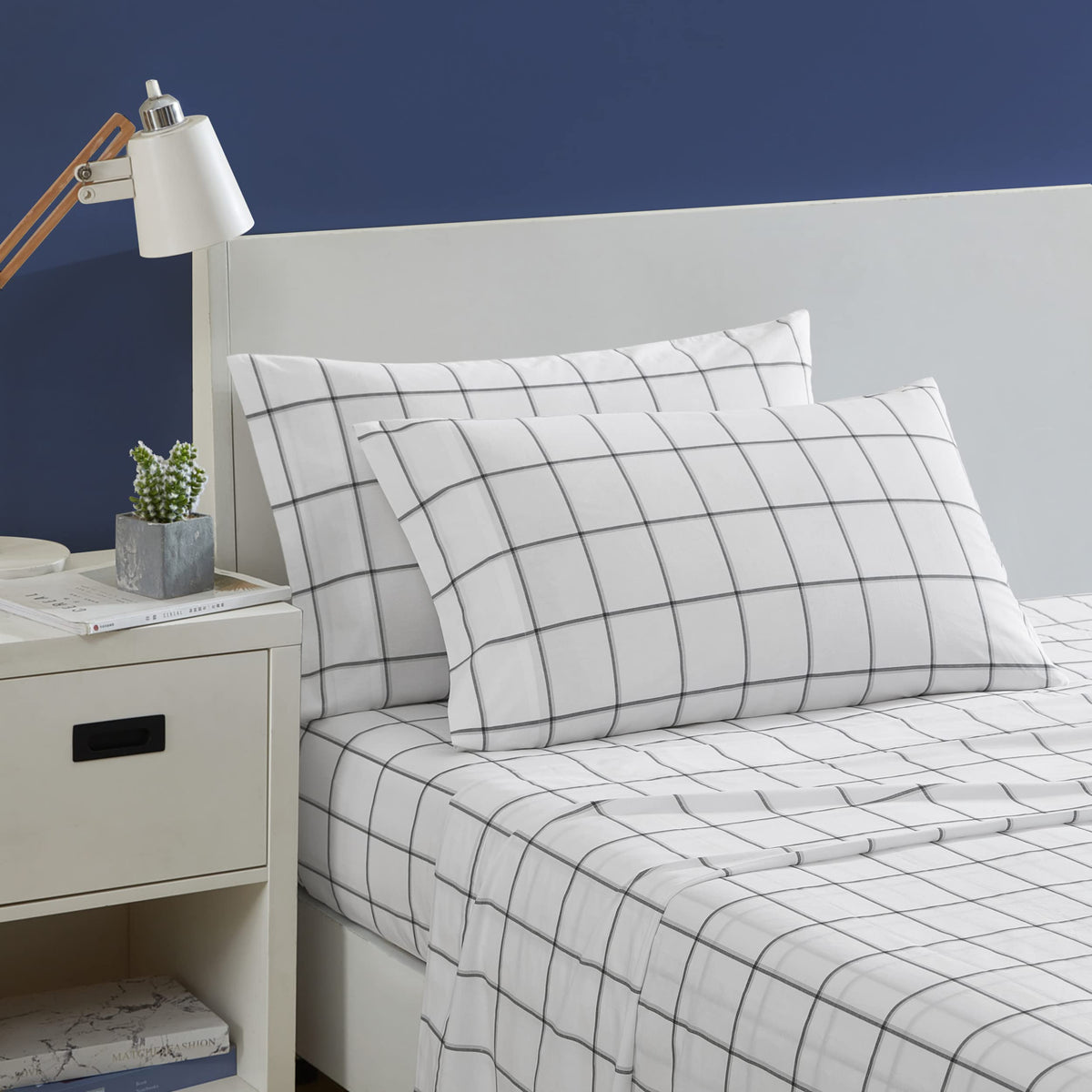 Nautica  King Sheet Set, Cotton Percale Bedding Set, Crisp  Cool, Lightweight  Breathable (Plot Black, King)